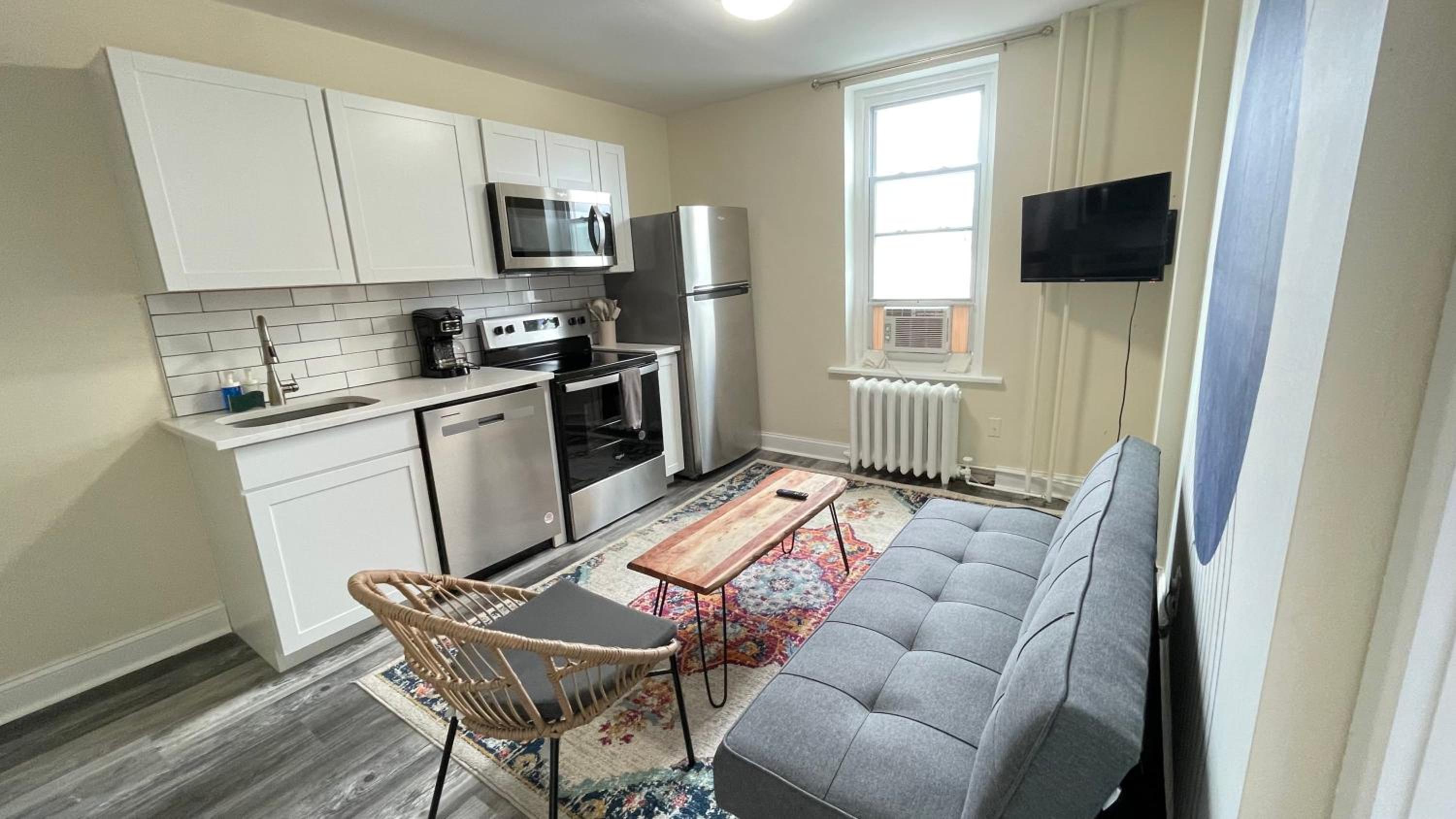 Apartment photo 2