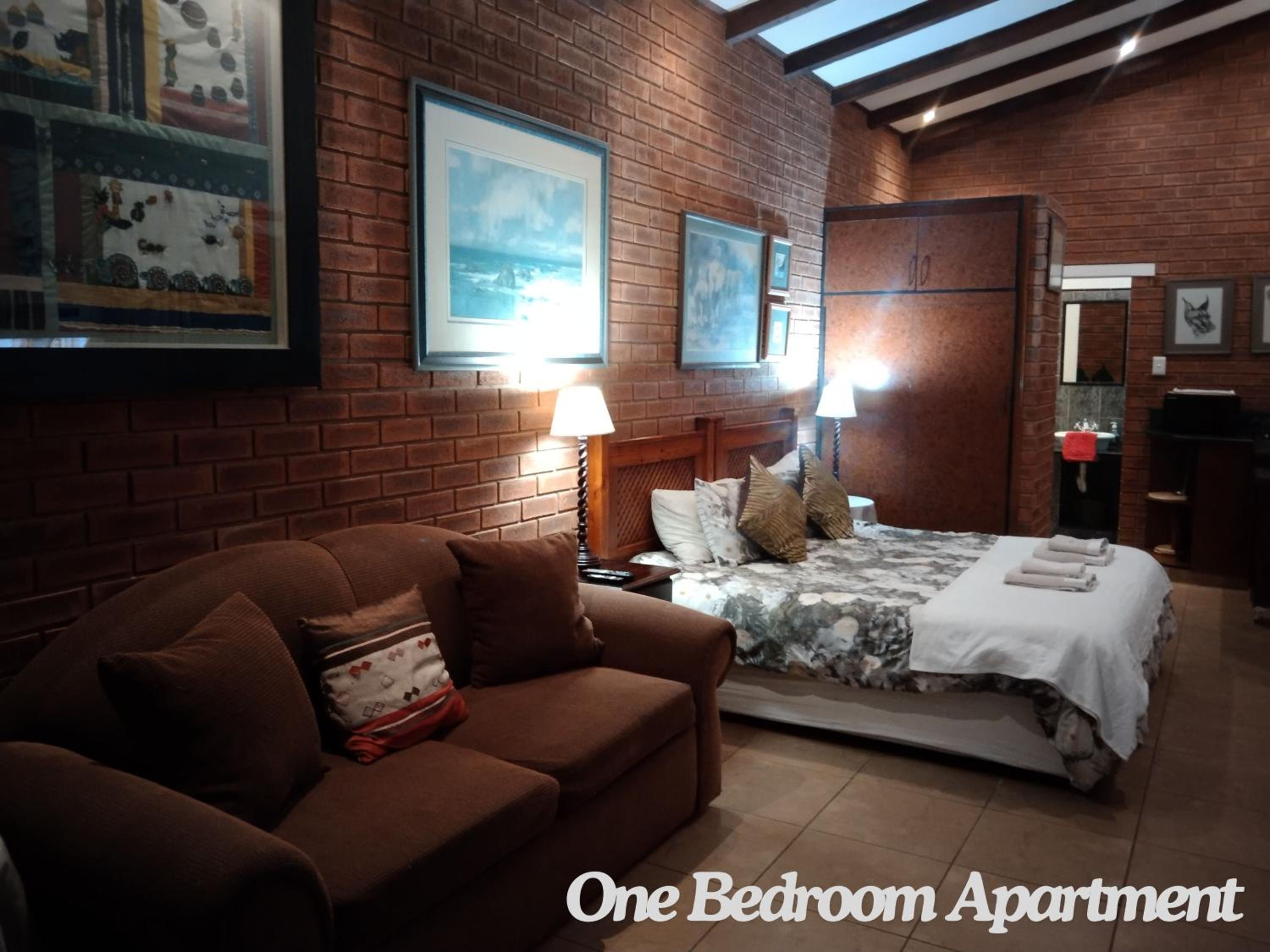 One-Bedroom Apartment photo 1