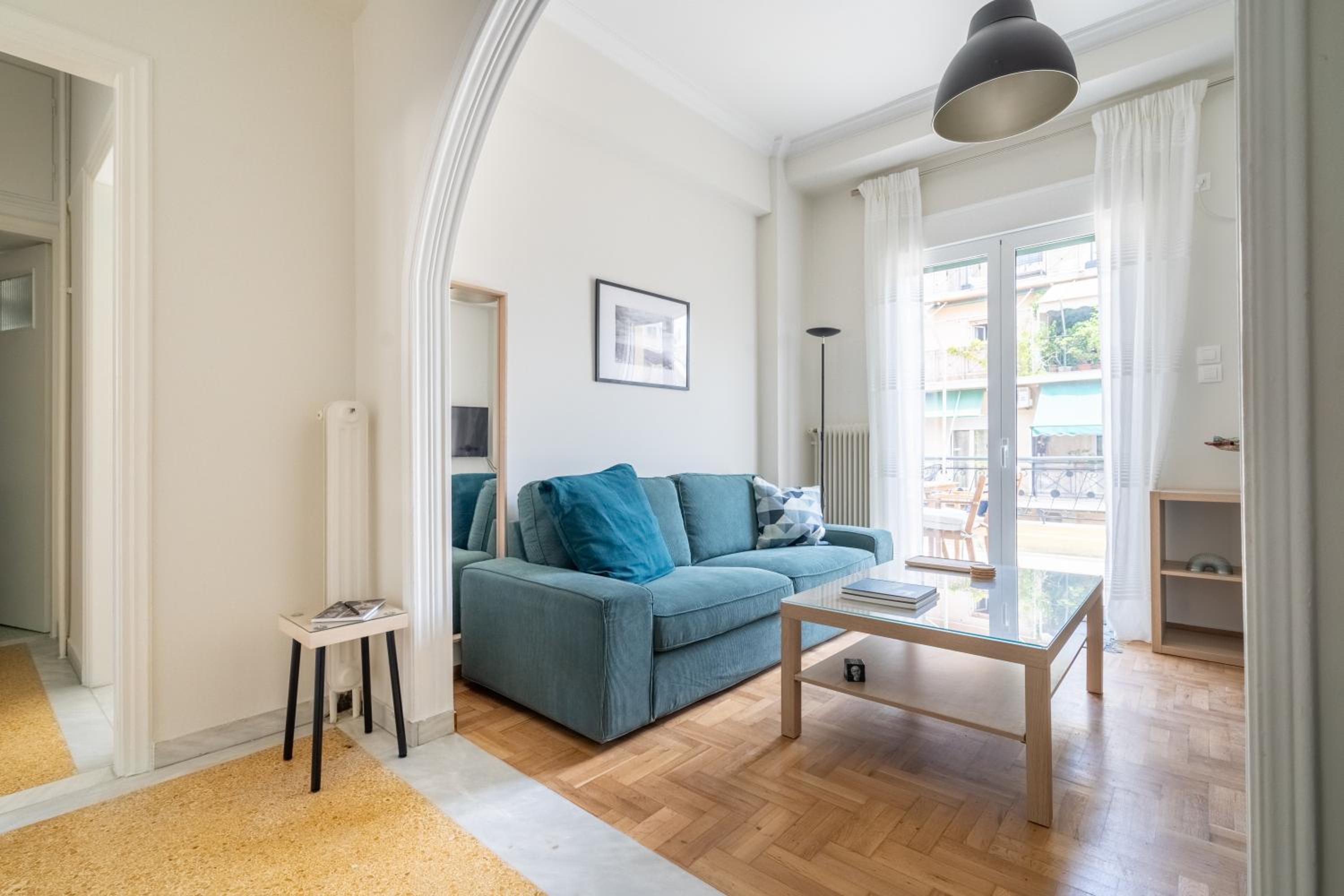 One-Bedroom Apartment