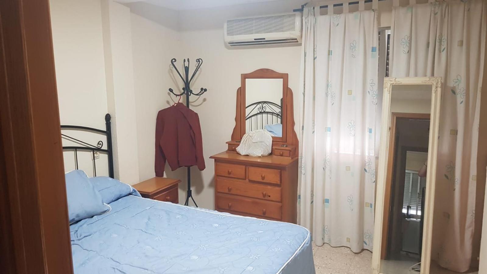 Habitación doble con baño compartido