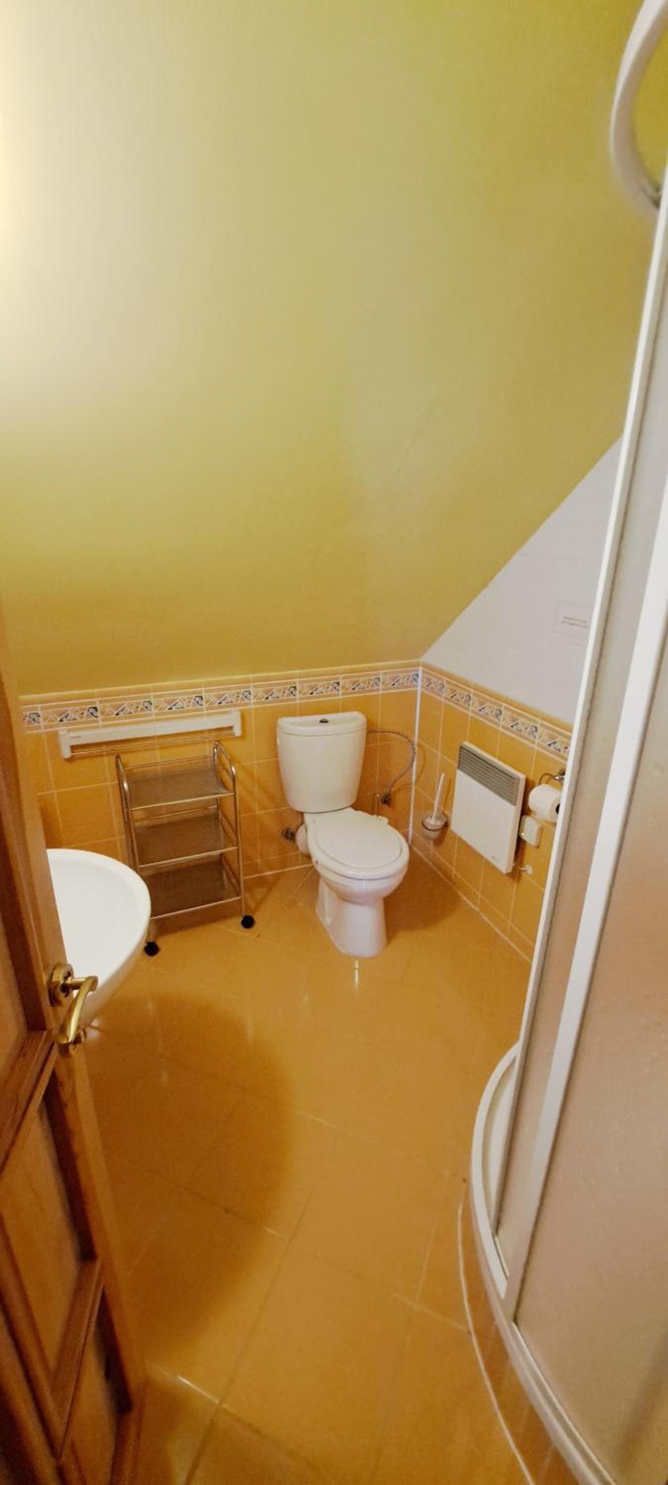 Four-Bedroom House photo 3