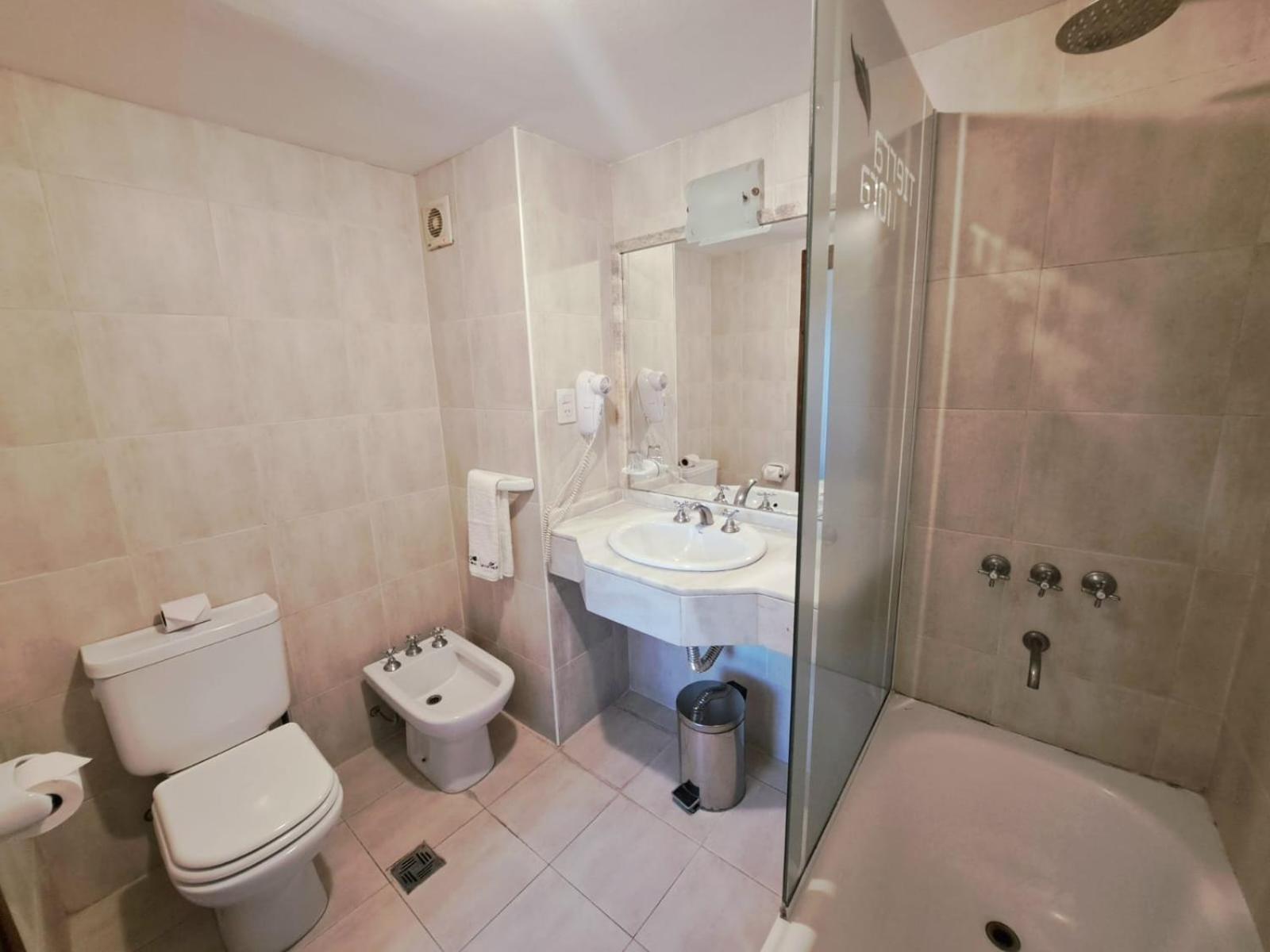 Executive Triple Room photo 3