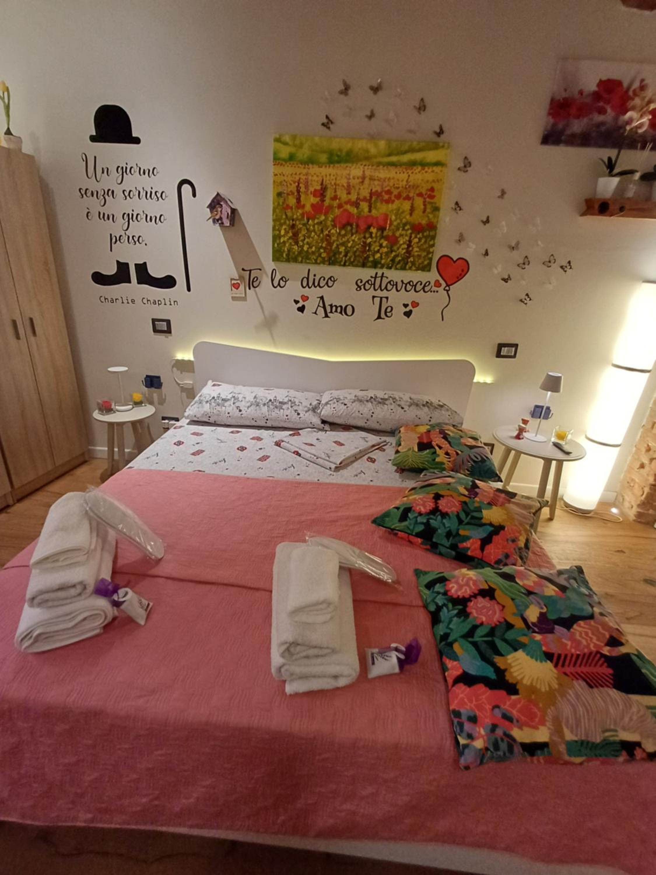 One-Bedroom Apartment - Photo 95