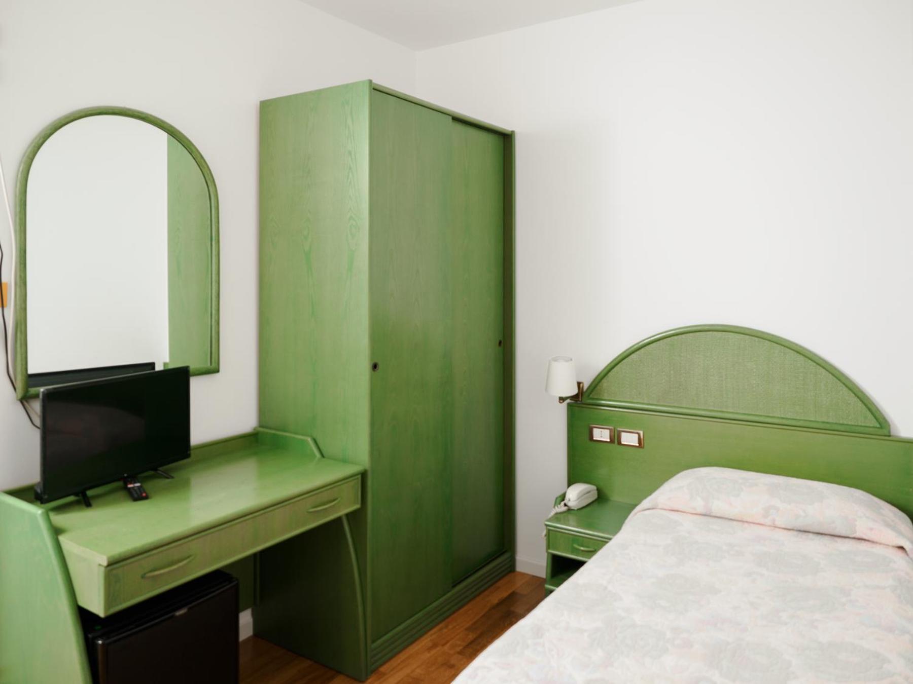 Single Room photo 1