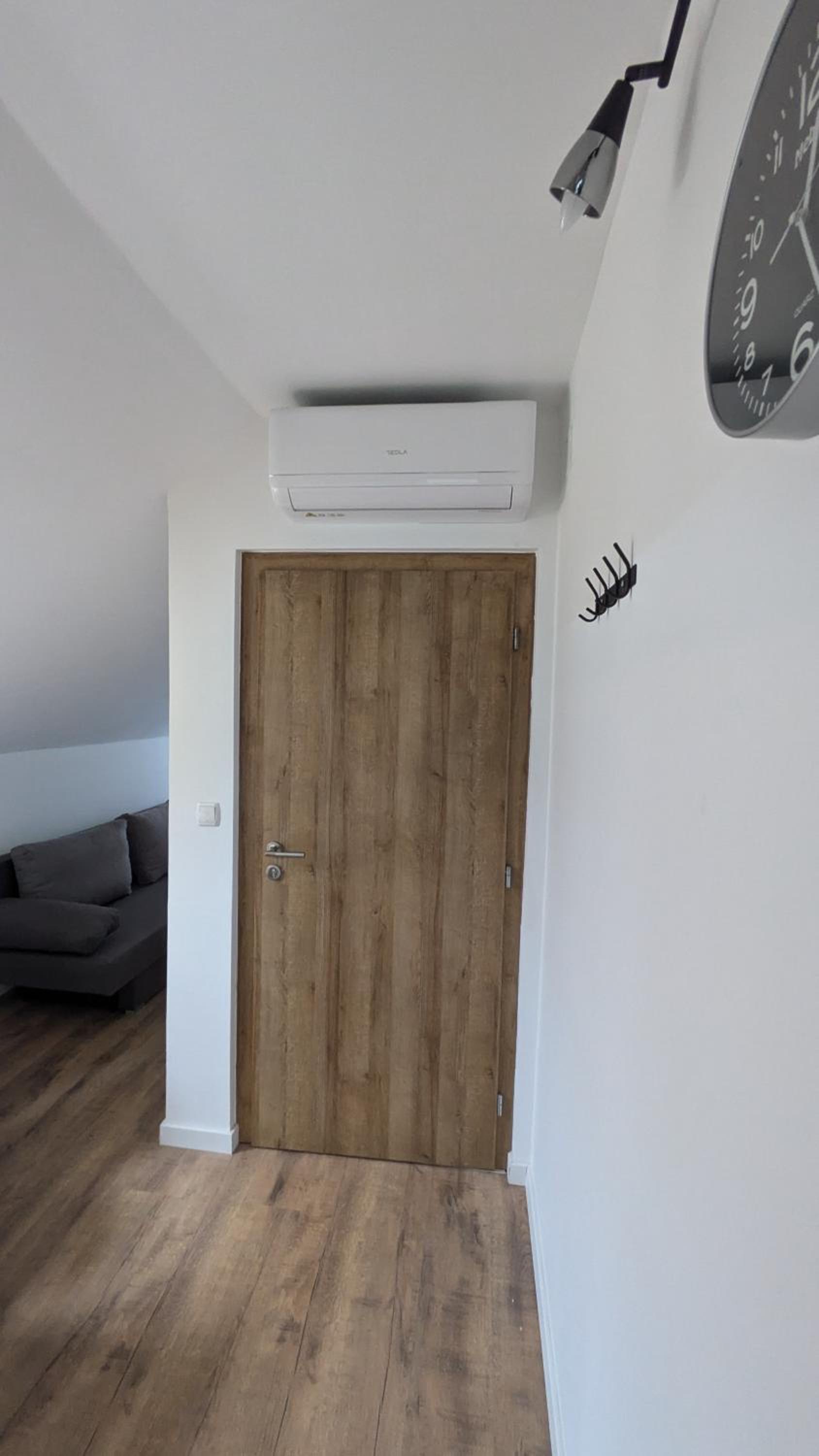 One-Bedroom Apartment - Photo 6