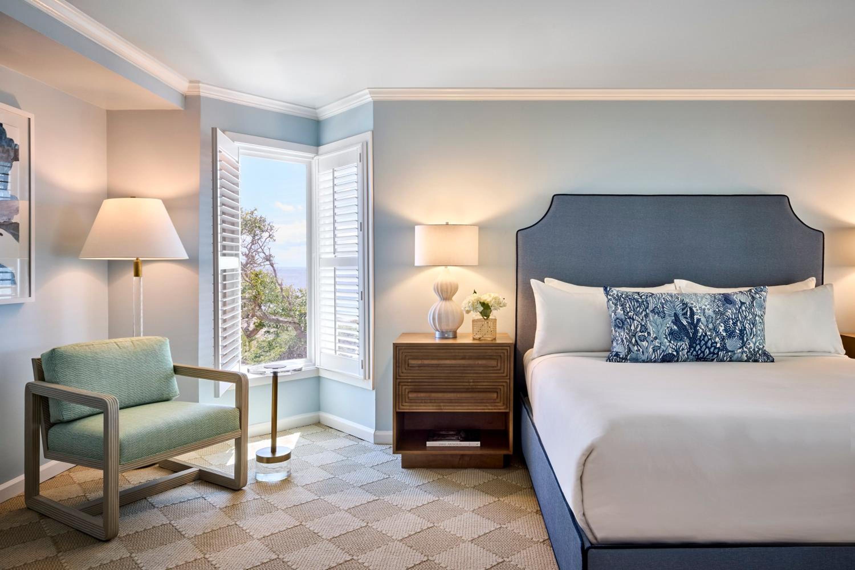 Luxury Oceanfront King Suite