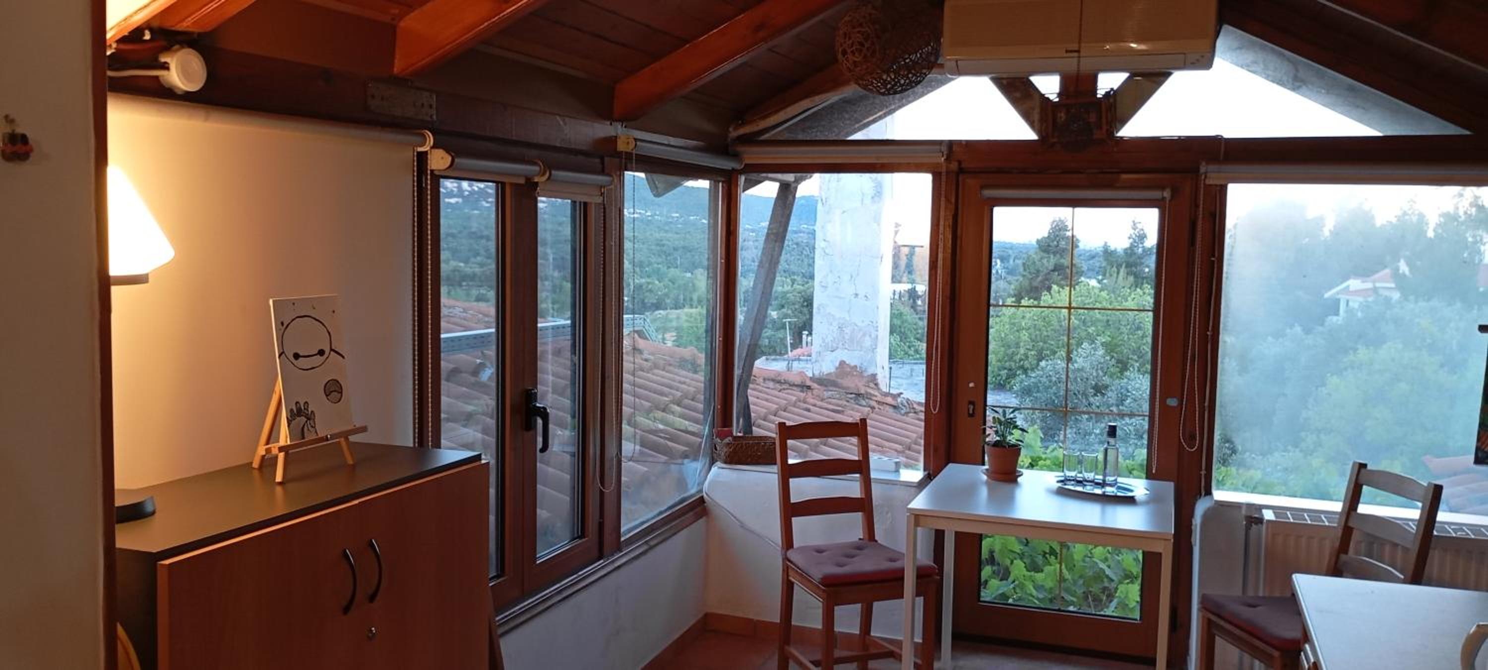 Apartment With Mountain View