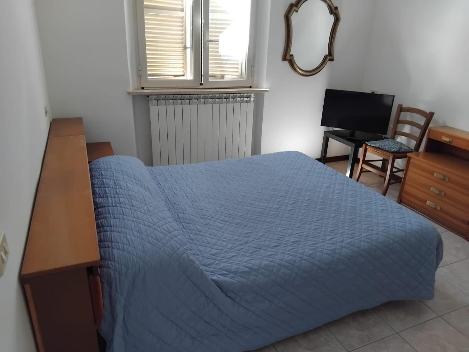 One-Bedroom Apartment photo 3