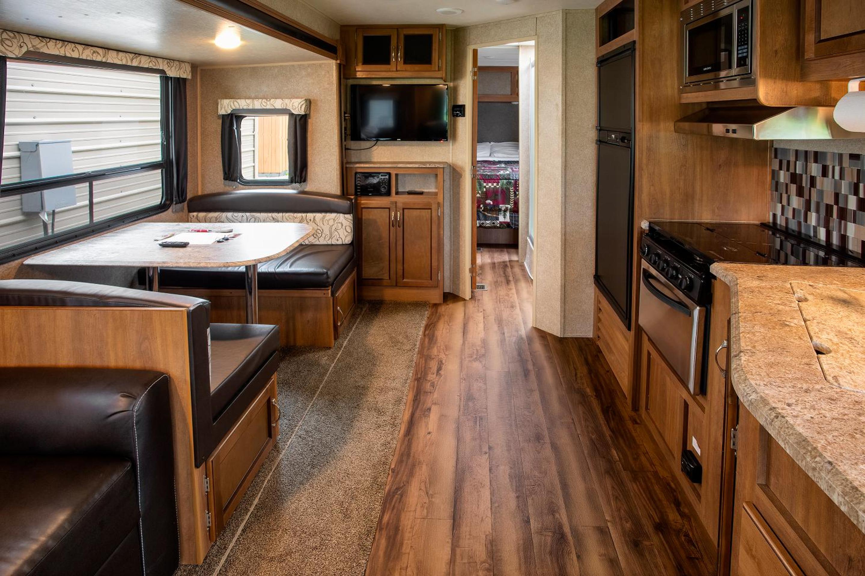 Mobile Home photo 1