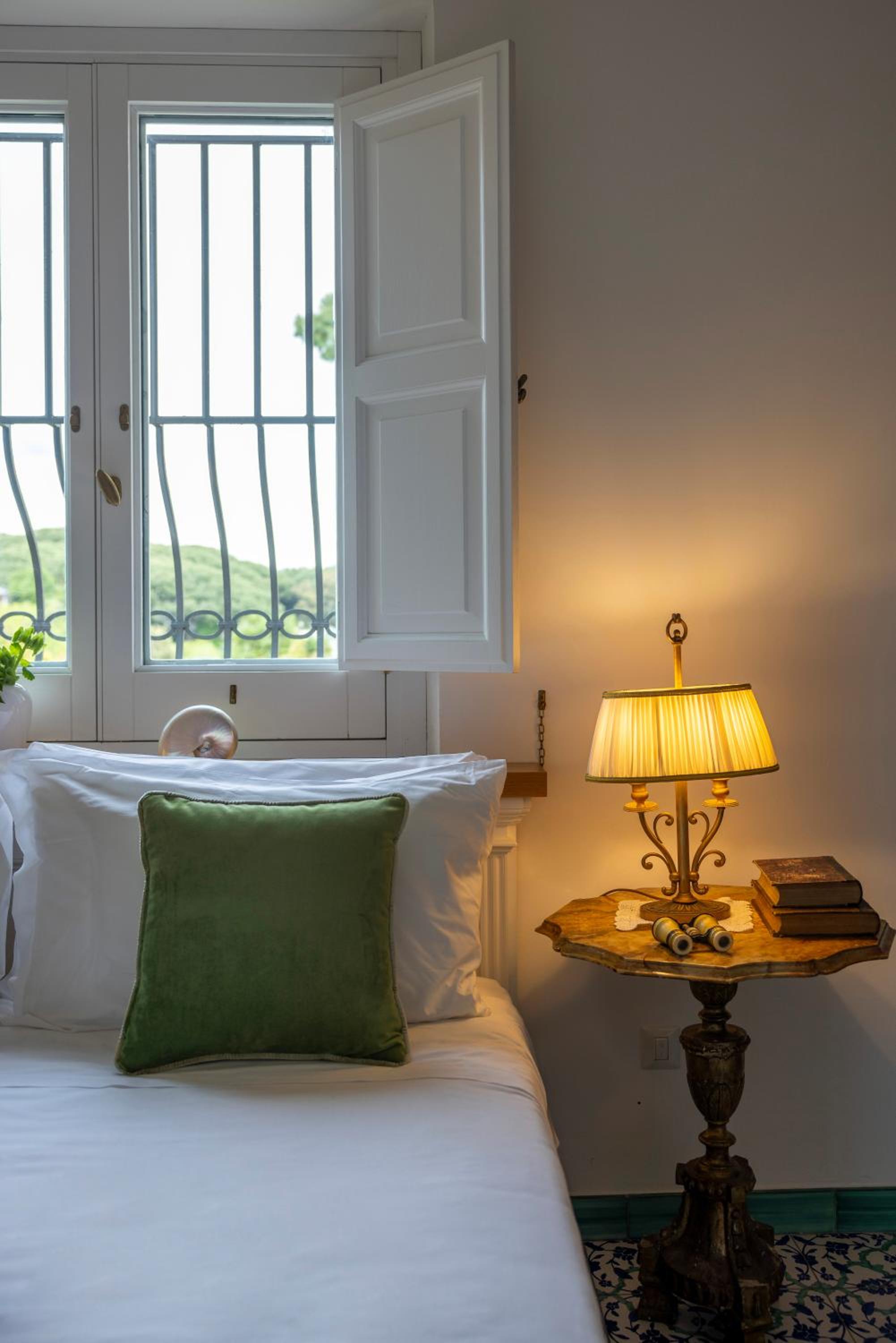 Double Room with Mountain View - Photo 2