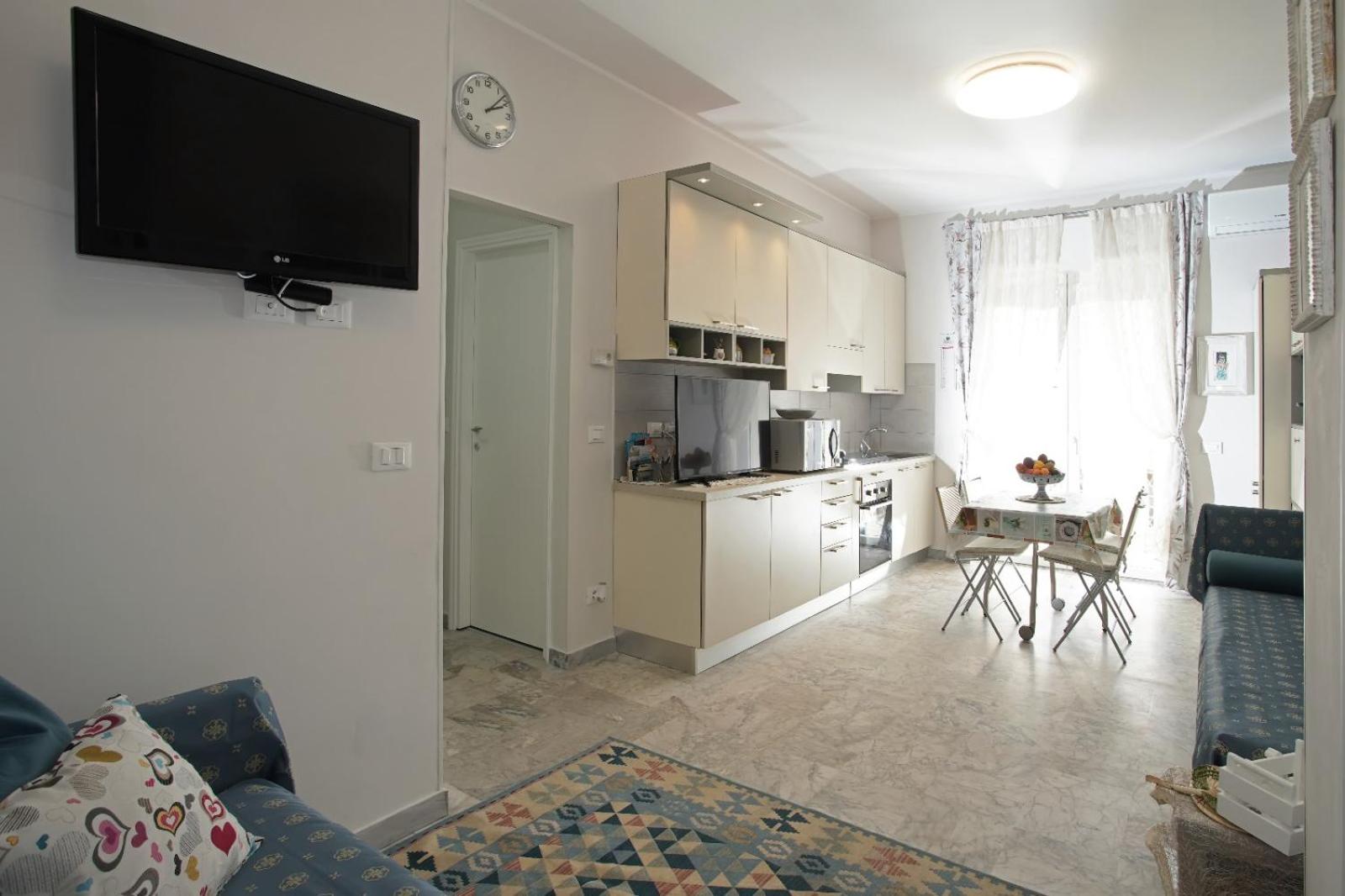 One-Bedroom Apartment photo 3