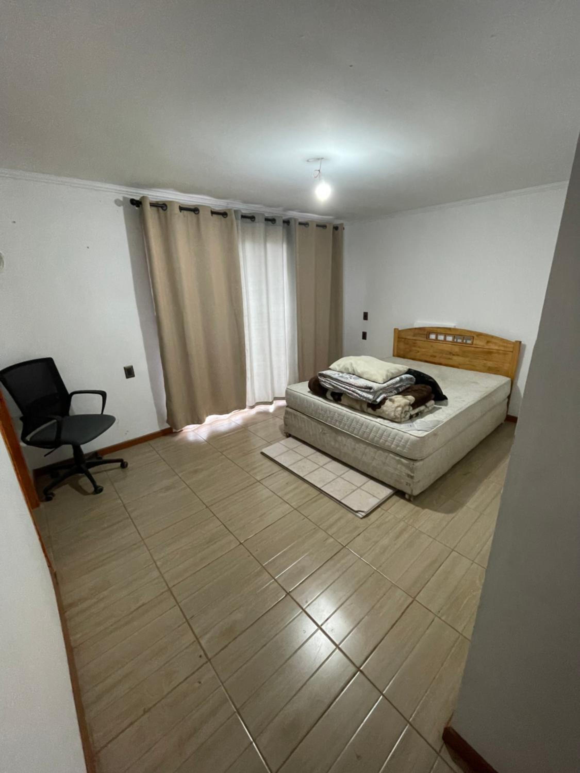 One-Bedroom House photo 1
