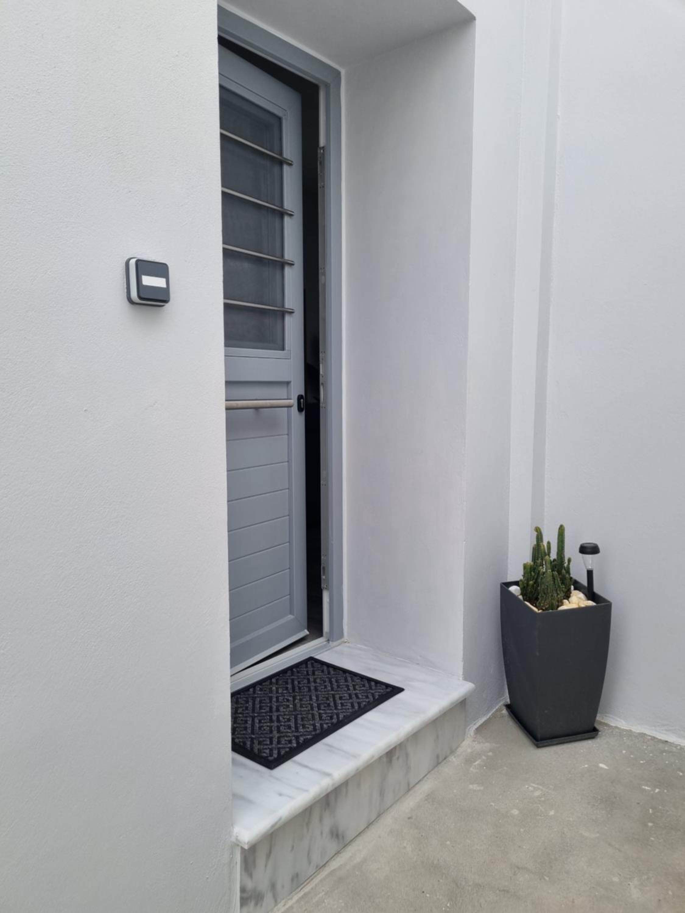 One-Bedroom House photo 3
