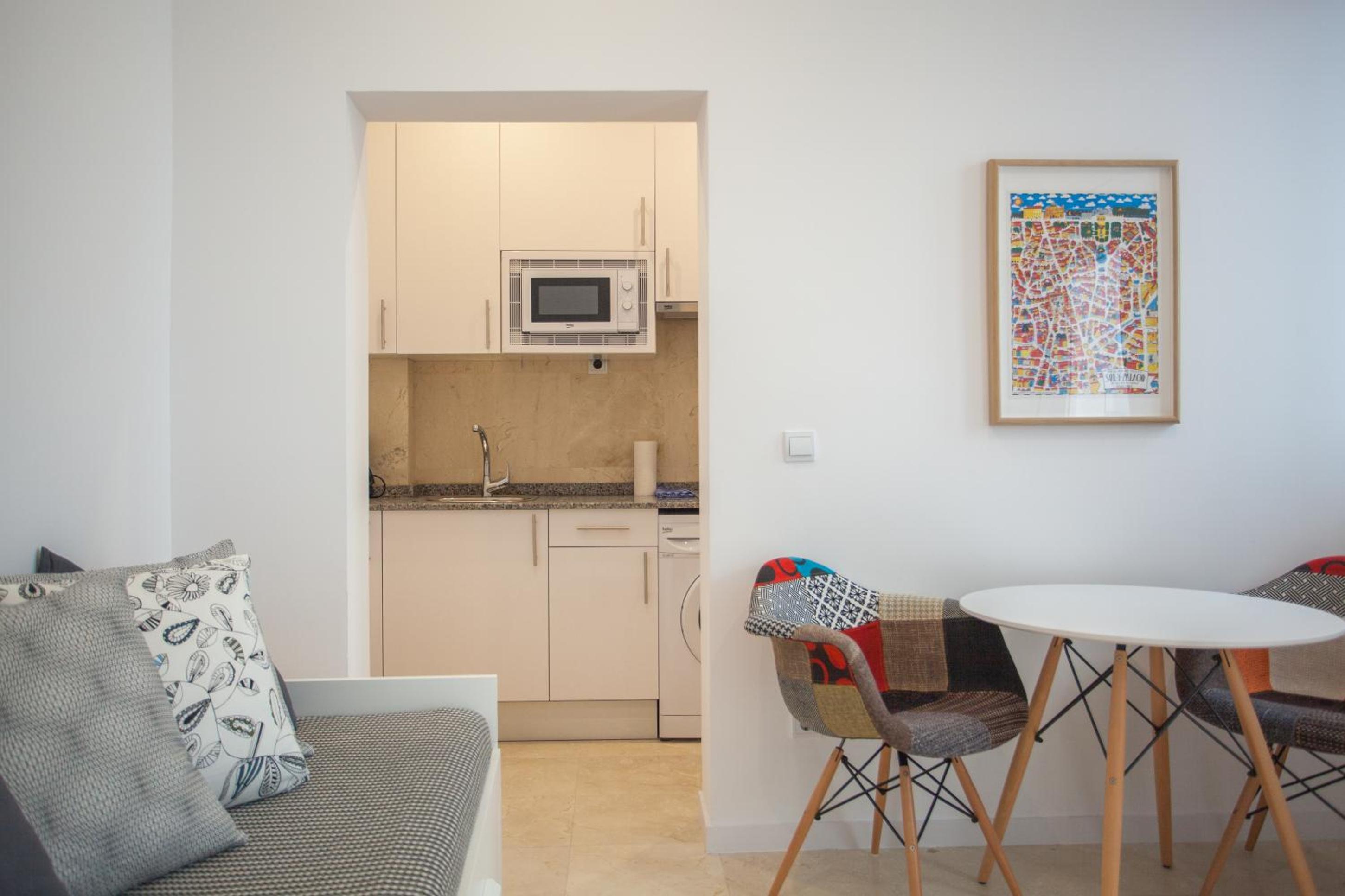 One-Bedroom Family Apartment thumbnail 6