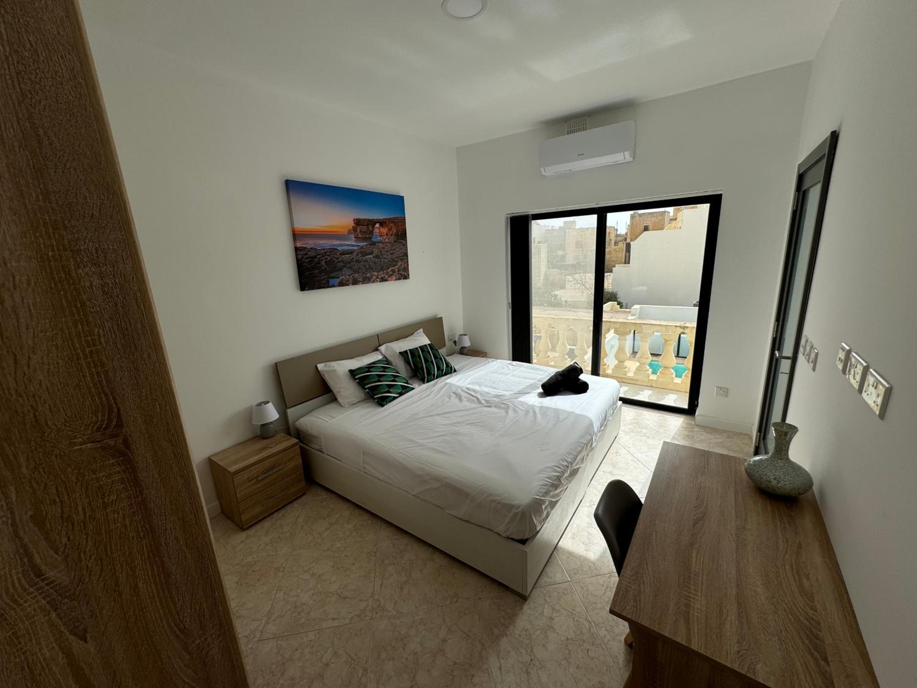 Double Room With Pool View photo 1