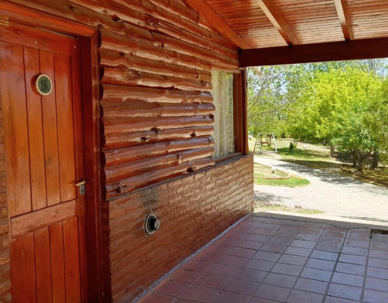 Deluxe Bungalow with Garden View photo 2