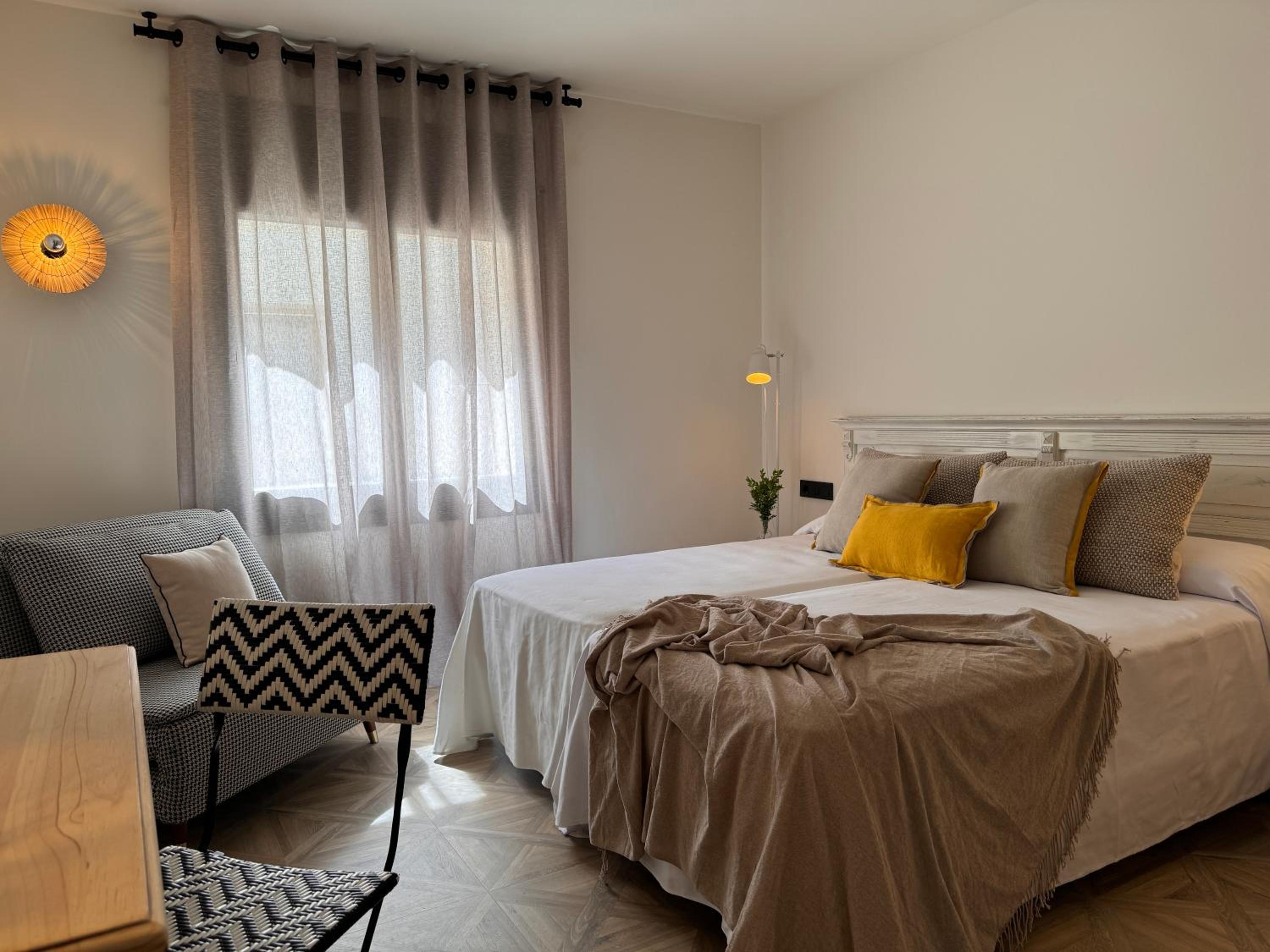 Habitación Doble Estándar o con Dos Camas Individuales.