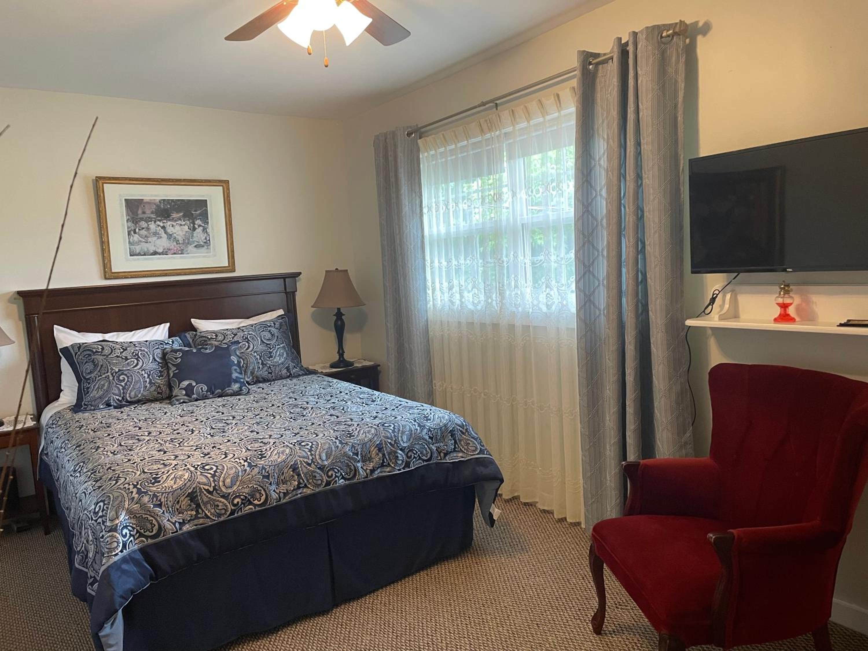 Queen Room - Photo 1