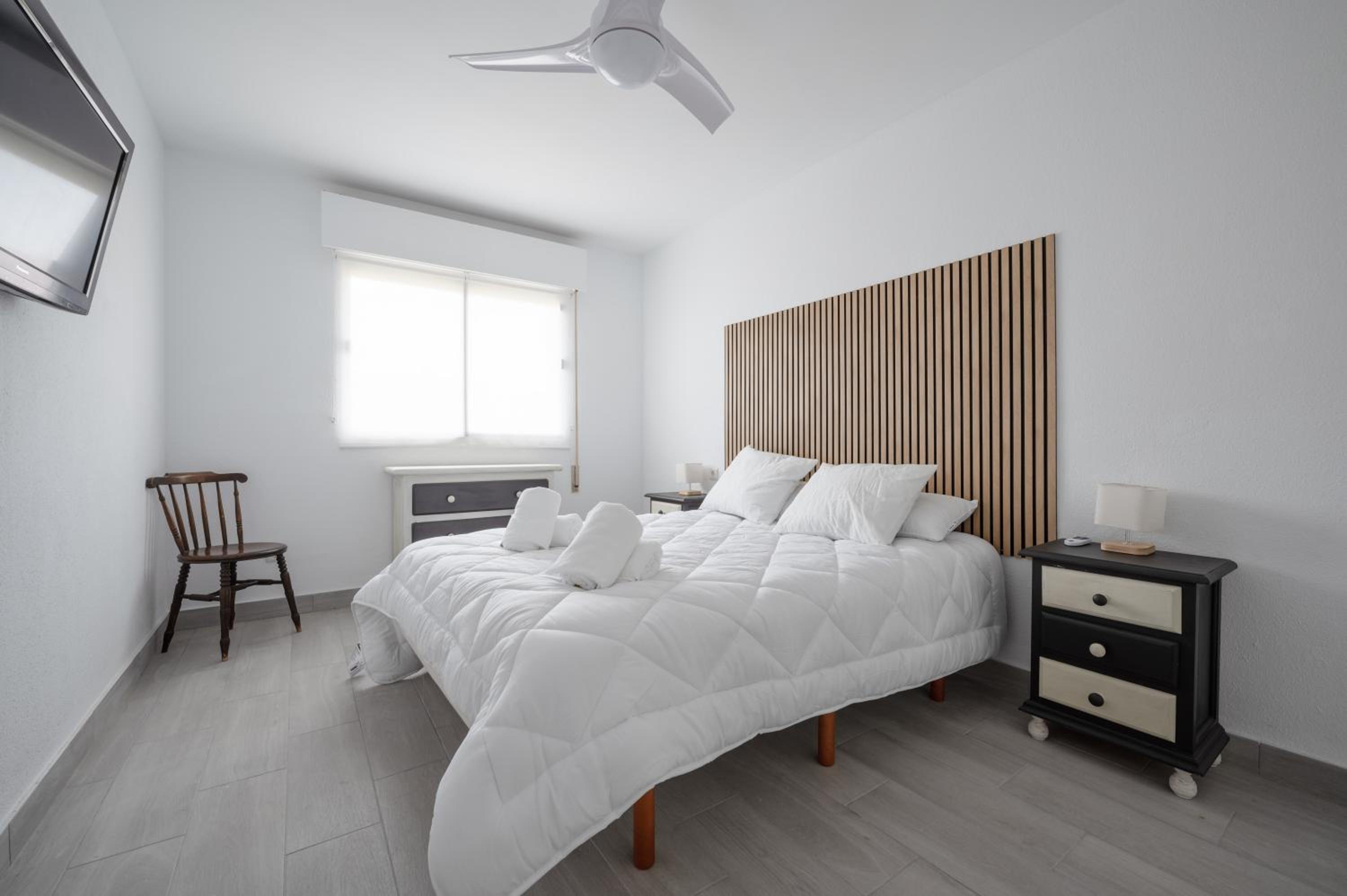 Apartamento de tres habitaciones con vista al mar