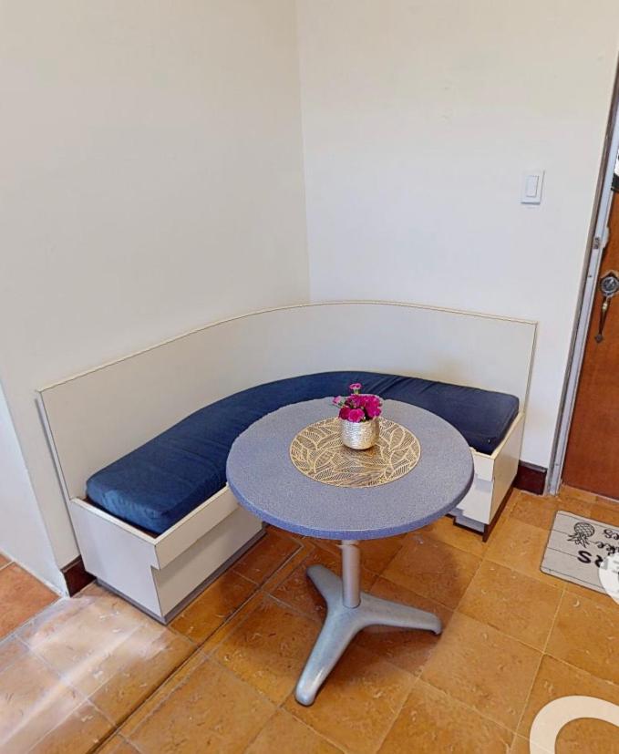 Deluxe Apartment photo 2