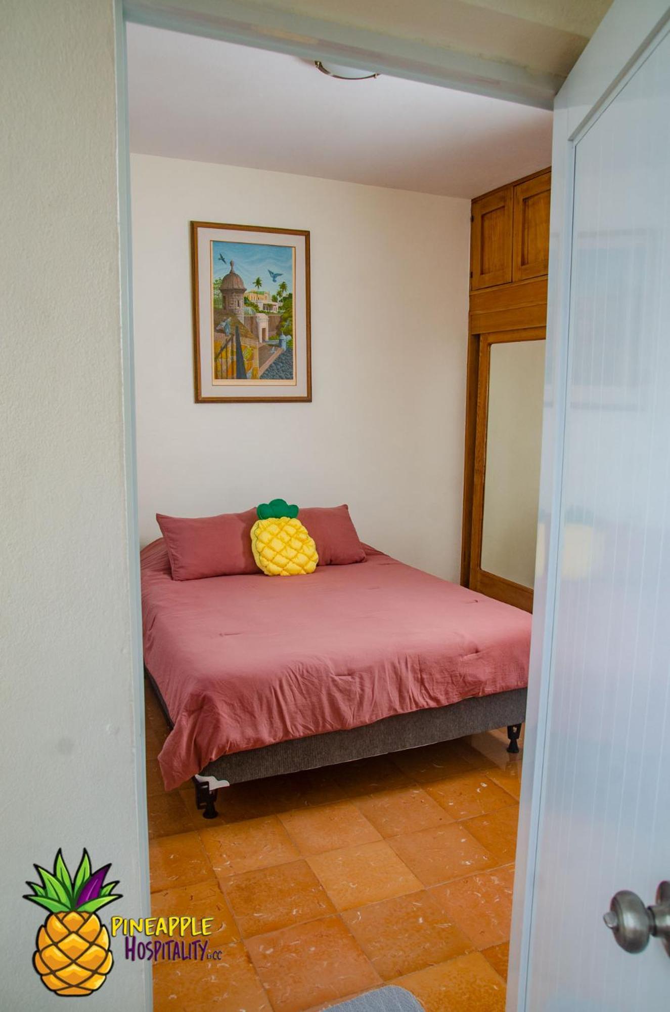 One-Bedroom Apartment photo 3