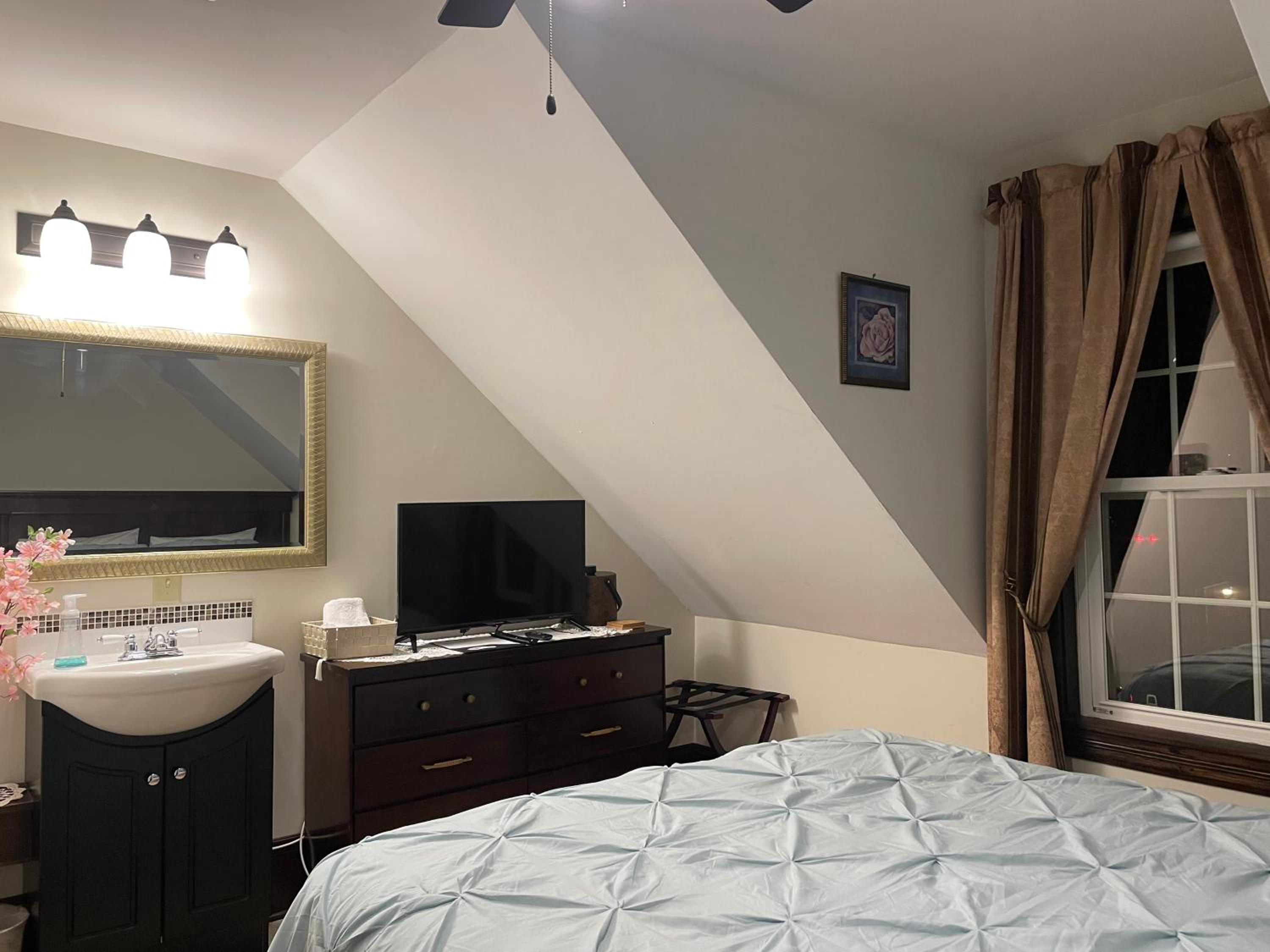 Queen Room
