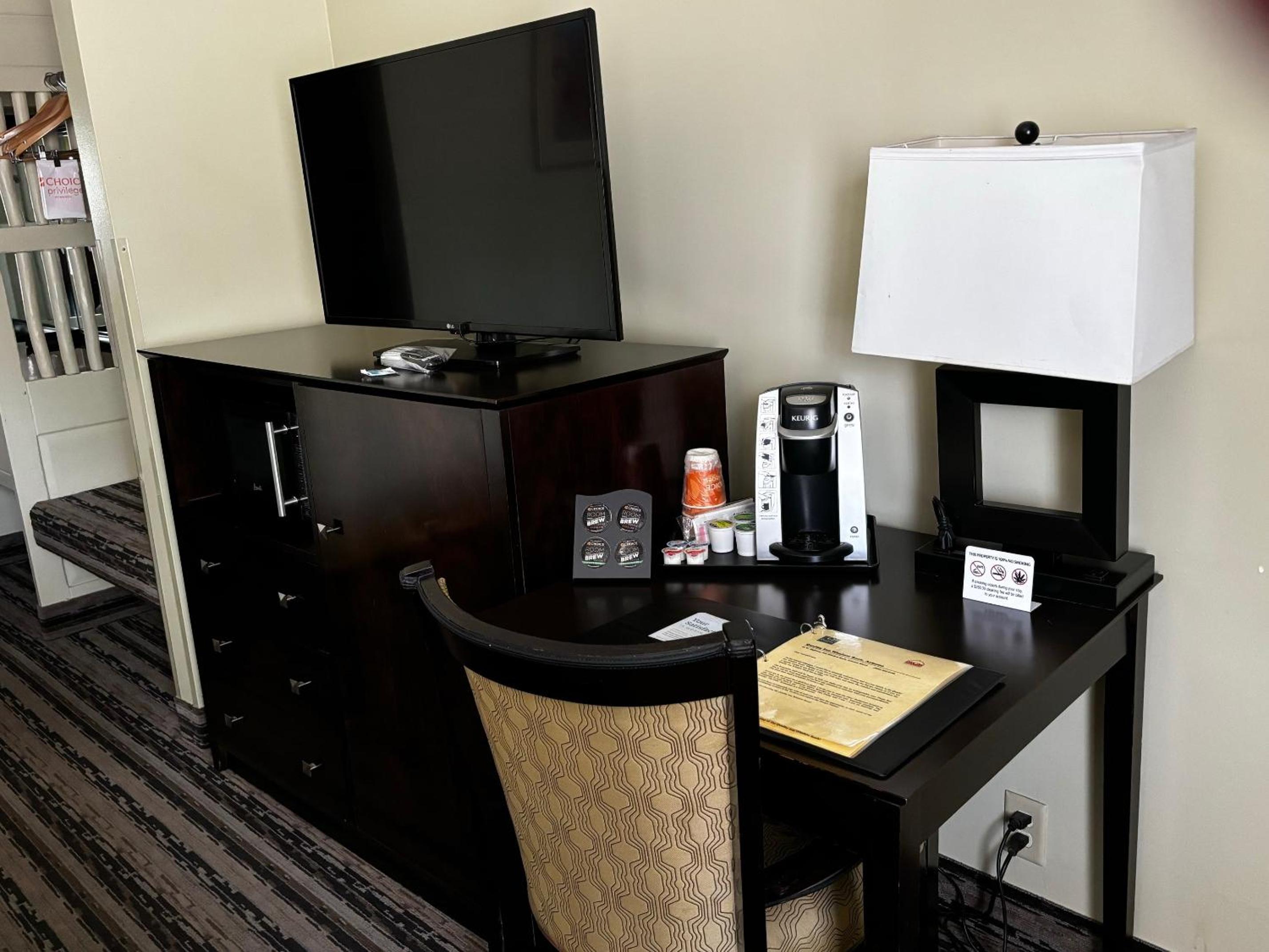 Double Room - Photo 5