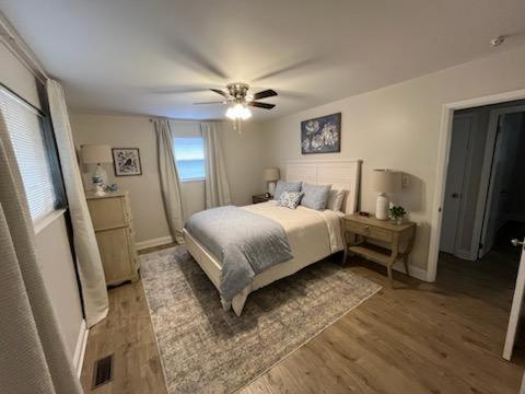 Three-Bedroom House photo 3