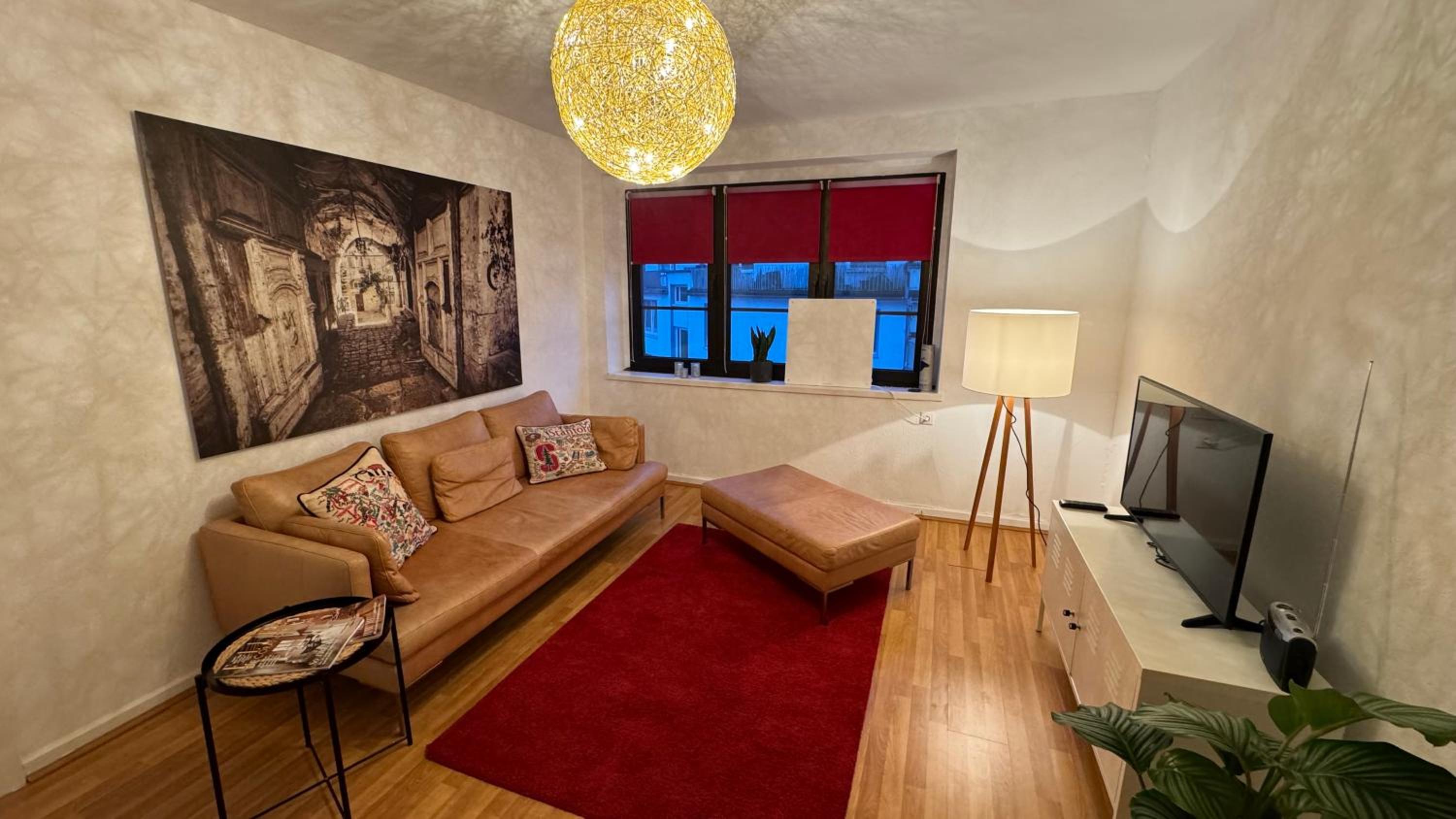 One-Bedroom Apartment photo 1