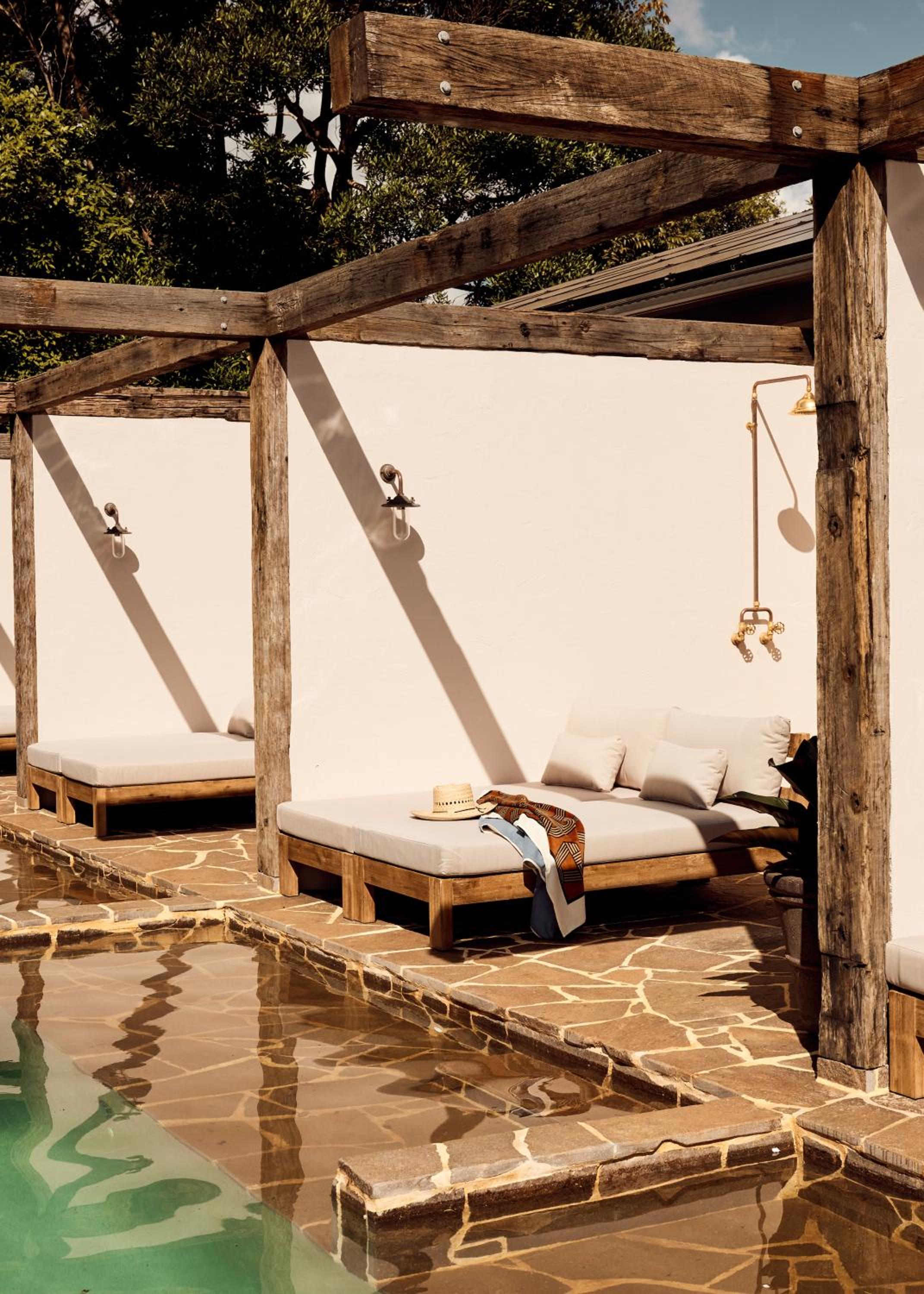 King Suite with Pool View photo 3