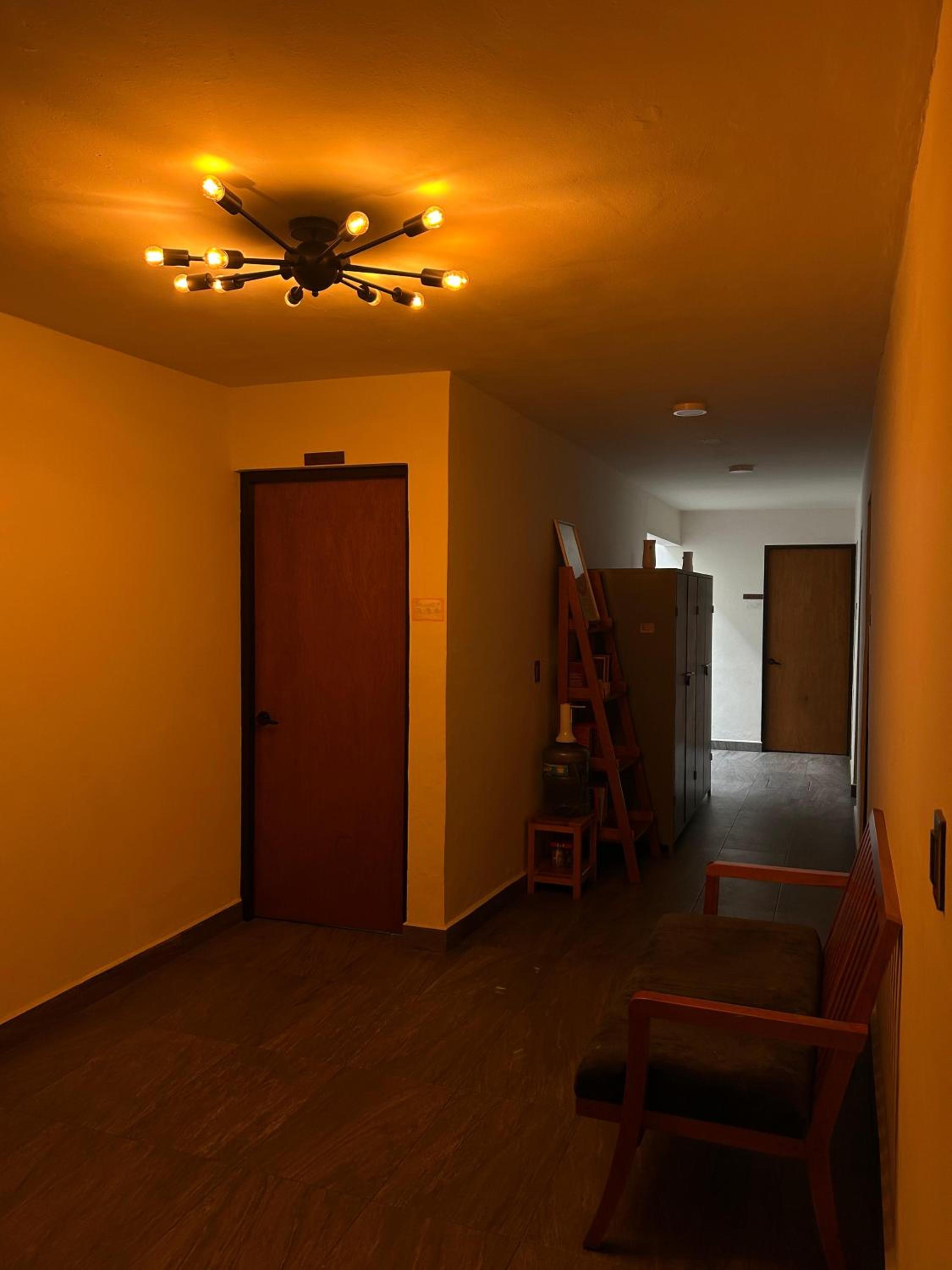 Twin Room - Photo 5