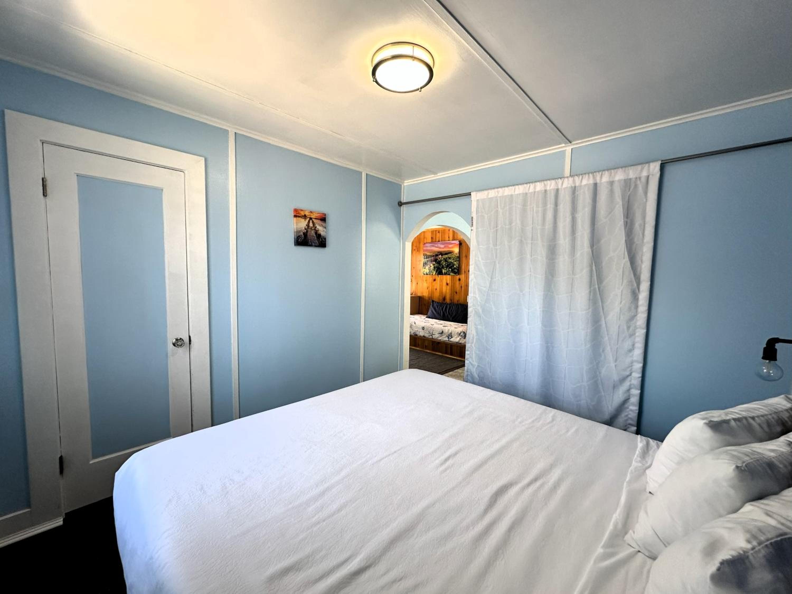 Deluxe Family Suite photo 3