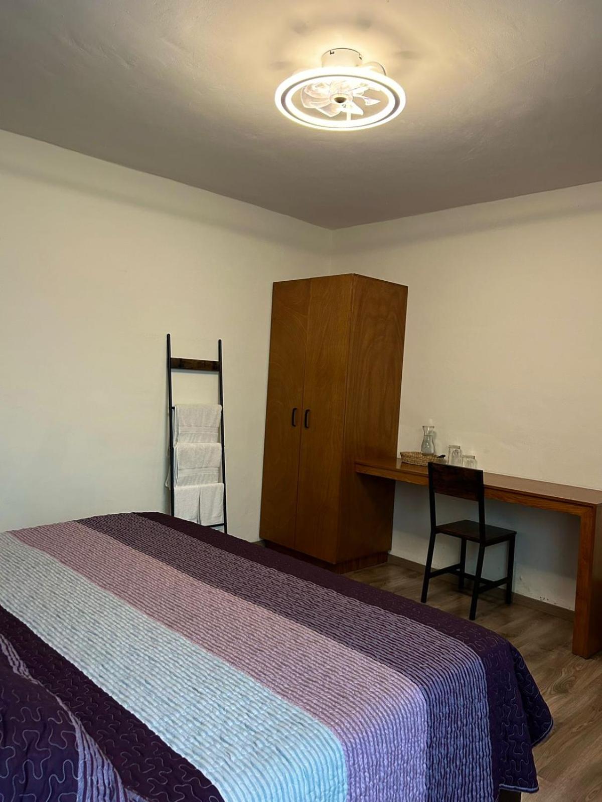 Double Room - Photo 6