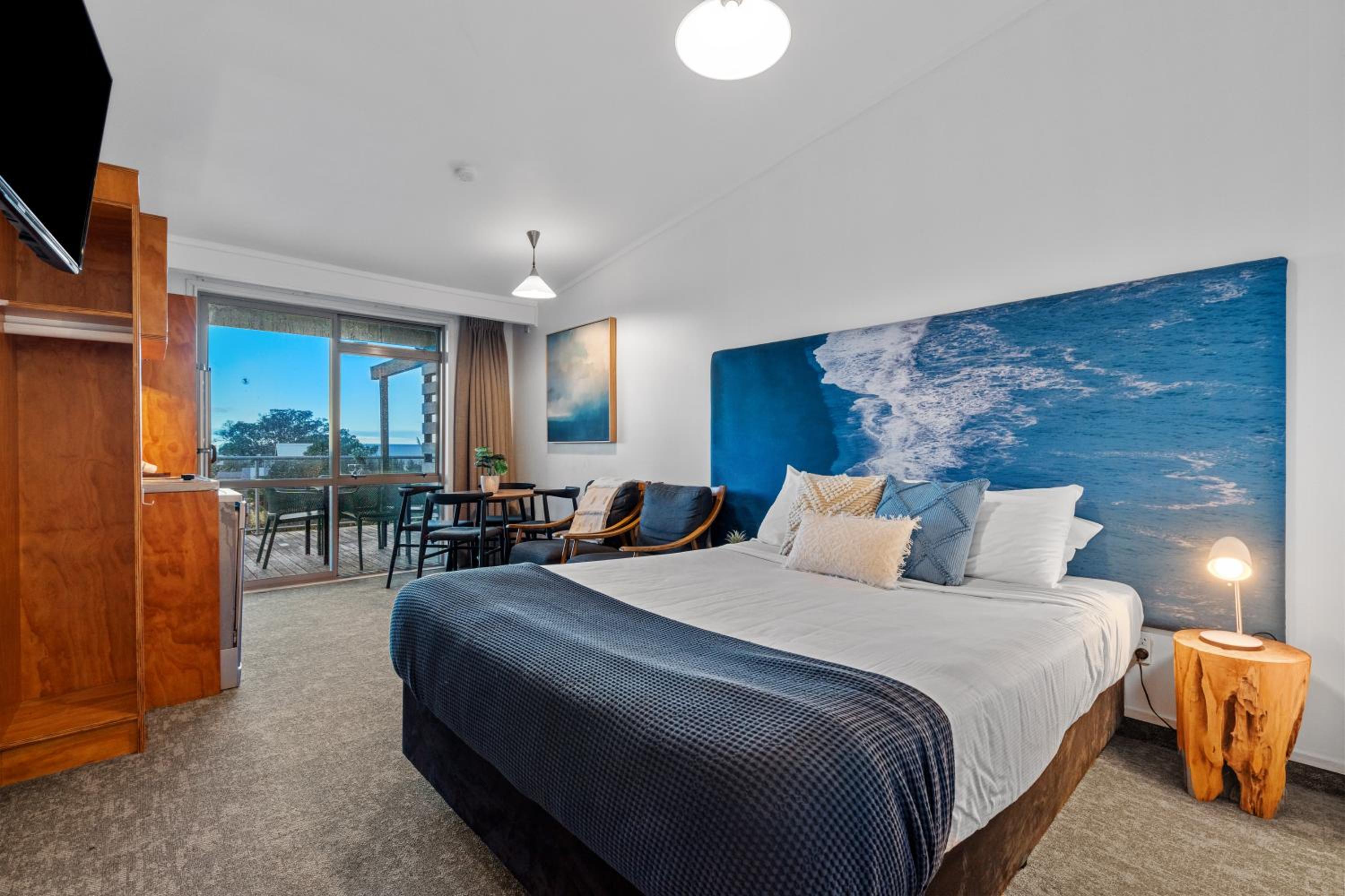 One-Bedroom Apartment with Sea View photo 1
