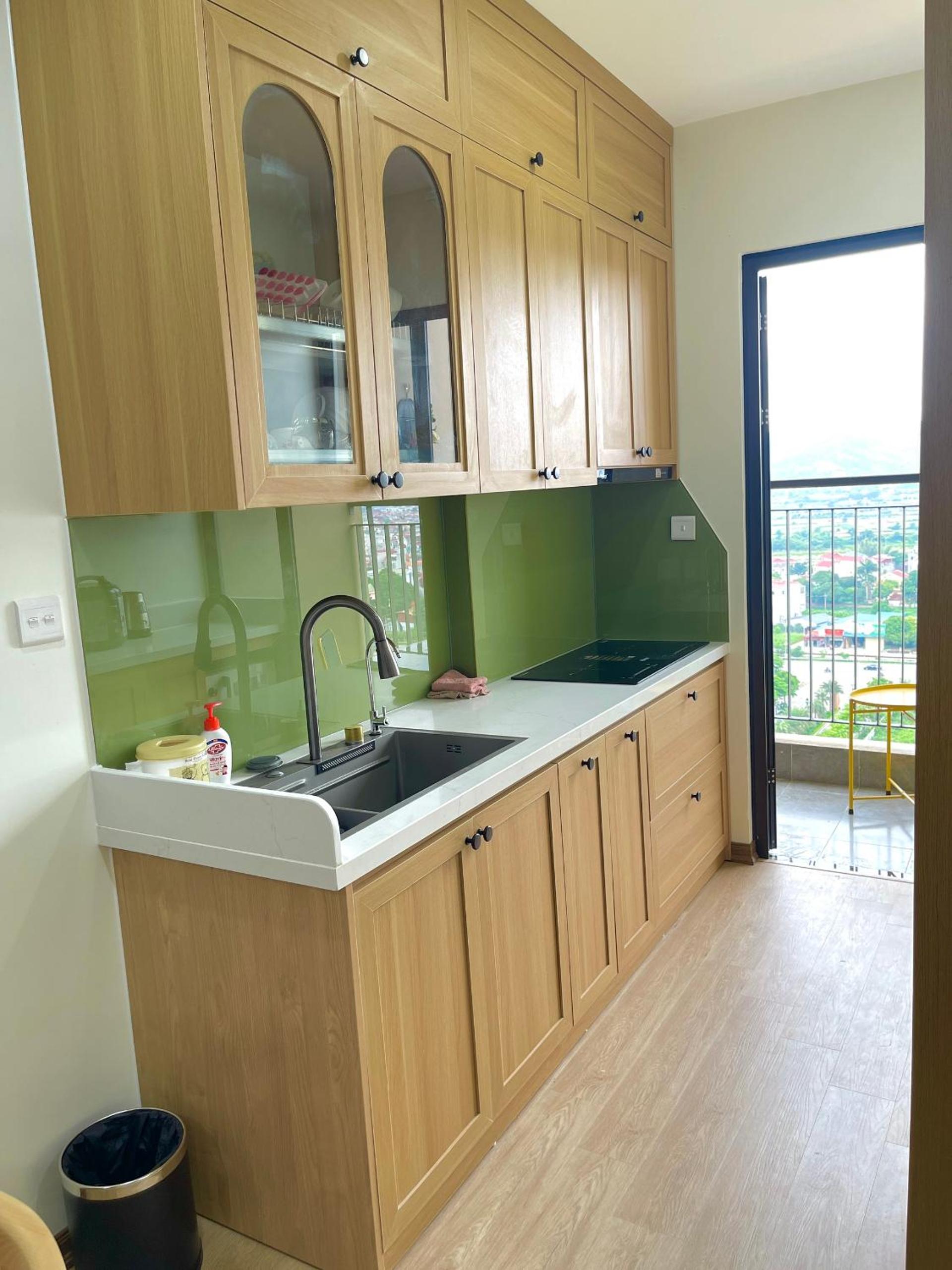 One-Bedroom Apartment with City View photo 2