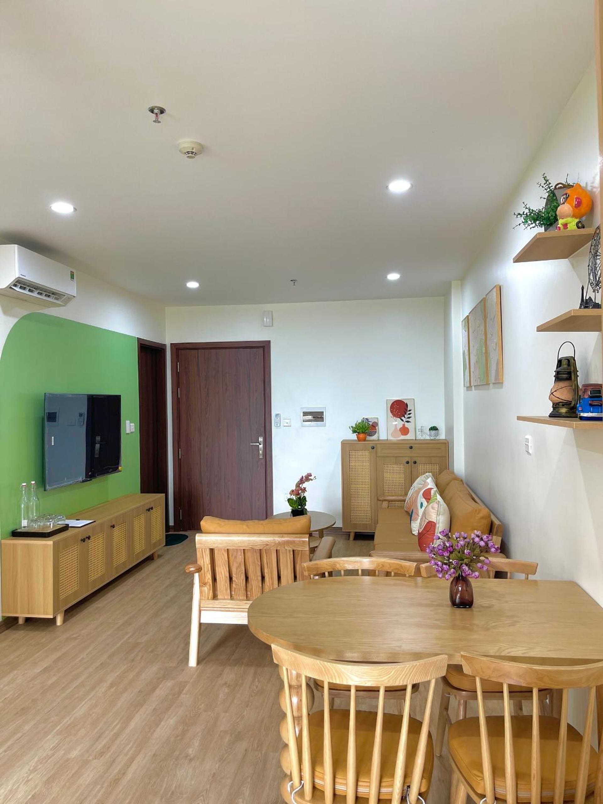 One-Bedroom Apartment with City View photo 3