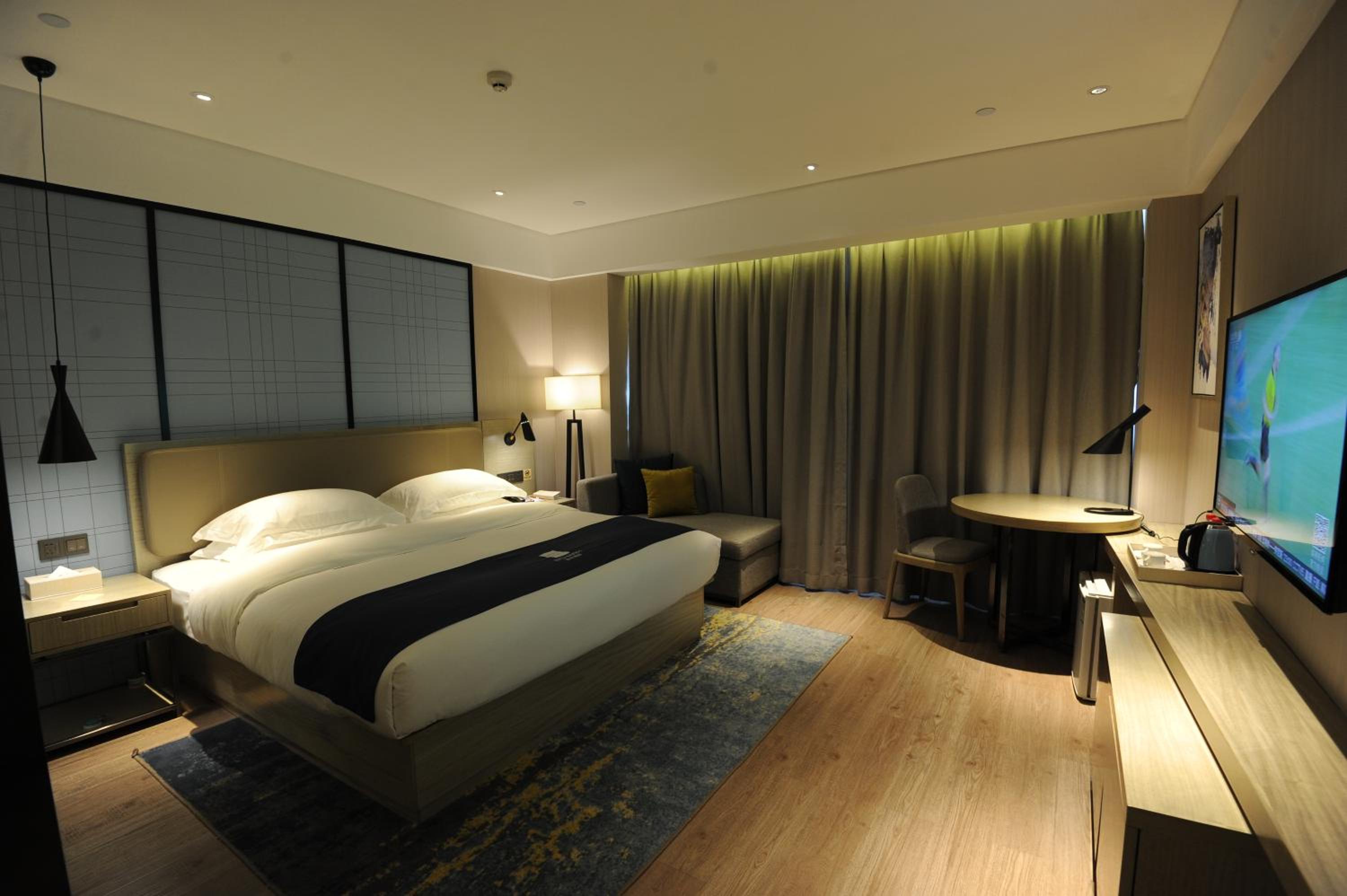 Deluxe Queen Room photo 1