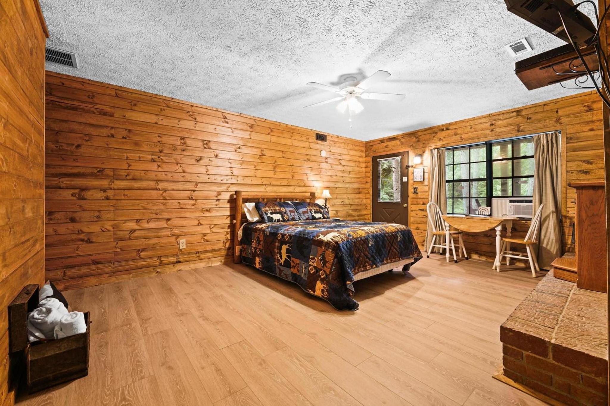 Queen Room With Balcony