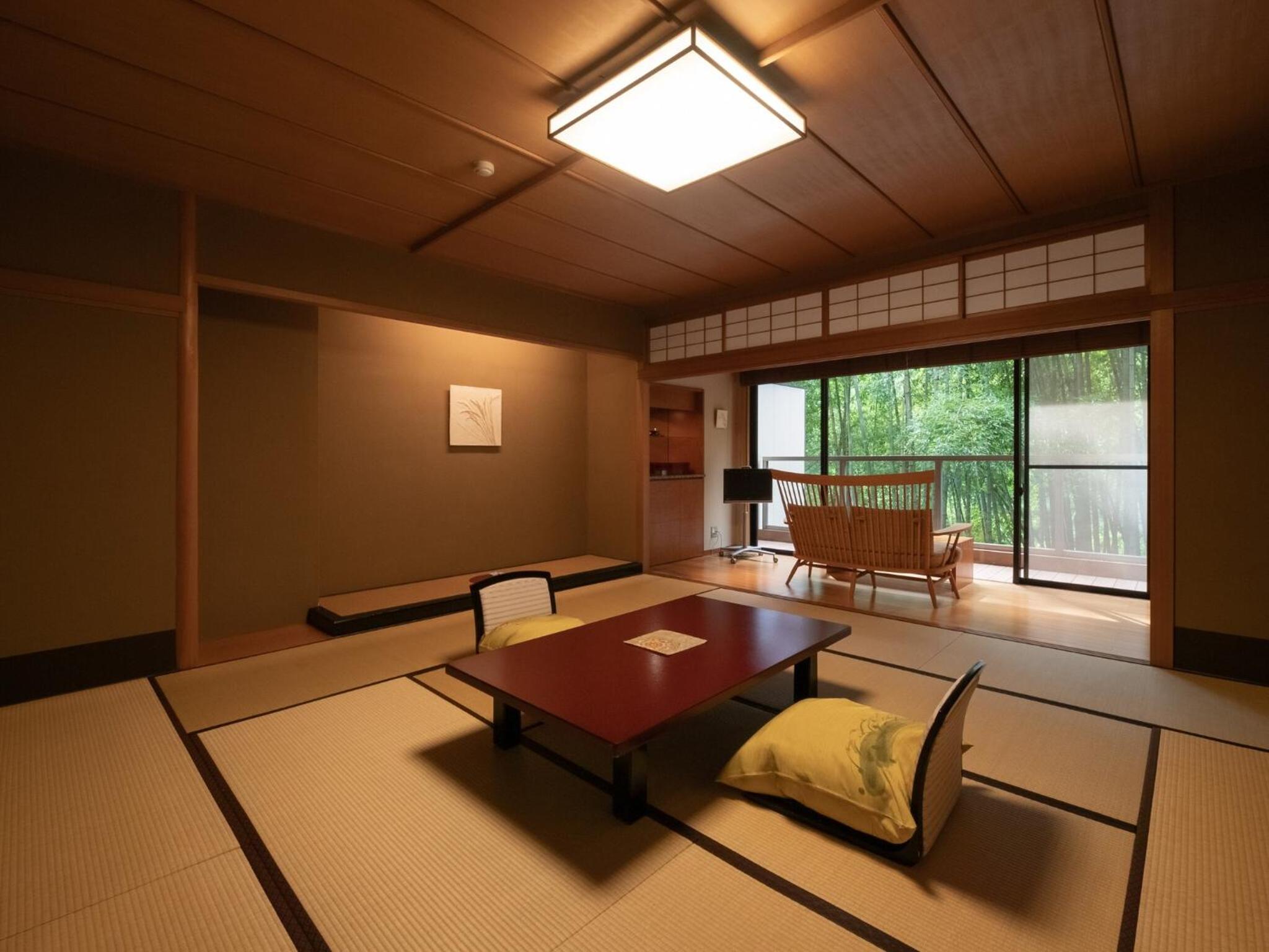 Japanese-Style Room with Sofa photo 2