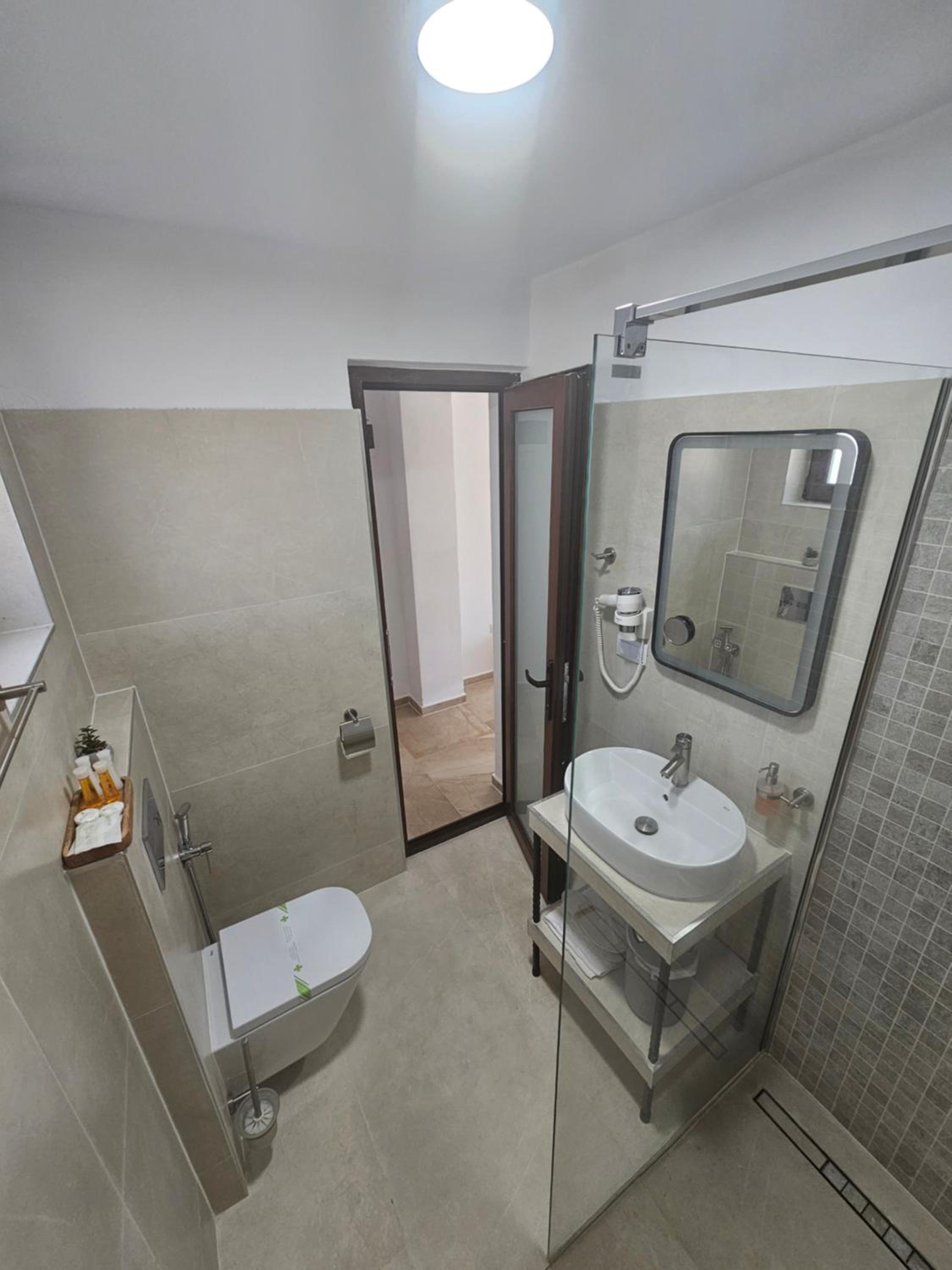 Standard Double Room photo 3