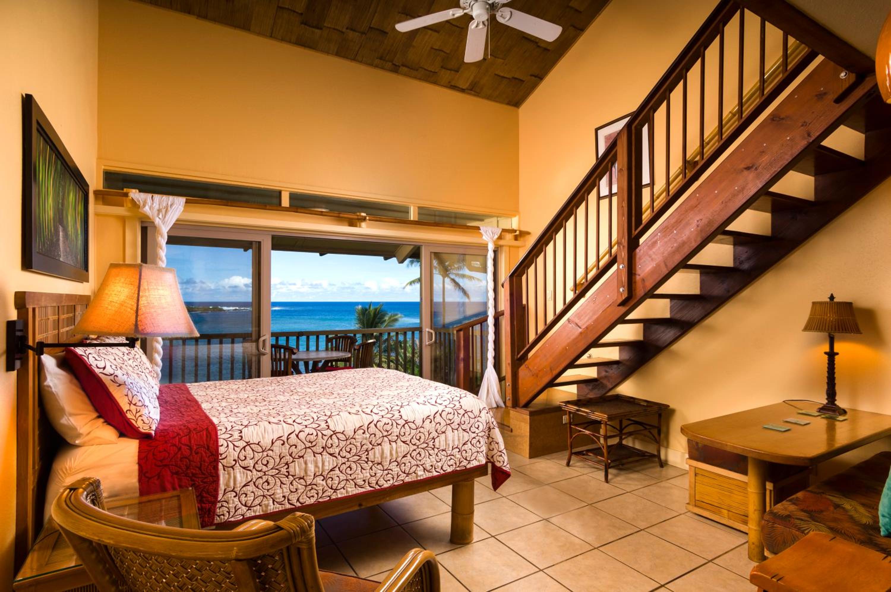 One-Bedroom Loft Apartment with Balcony photo 3