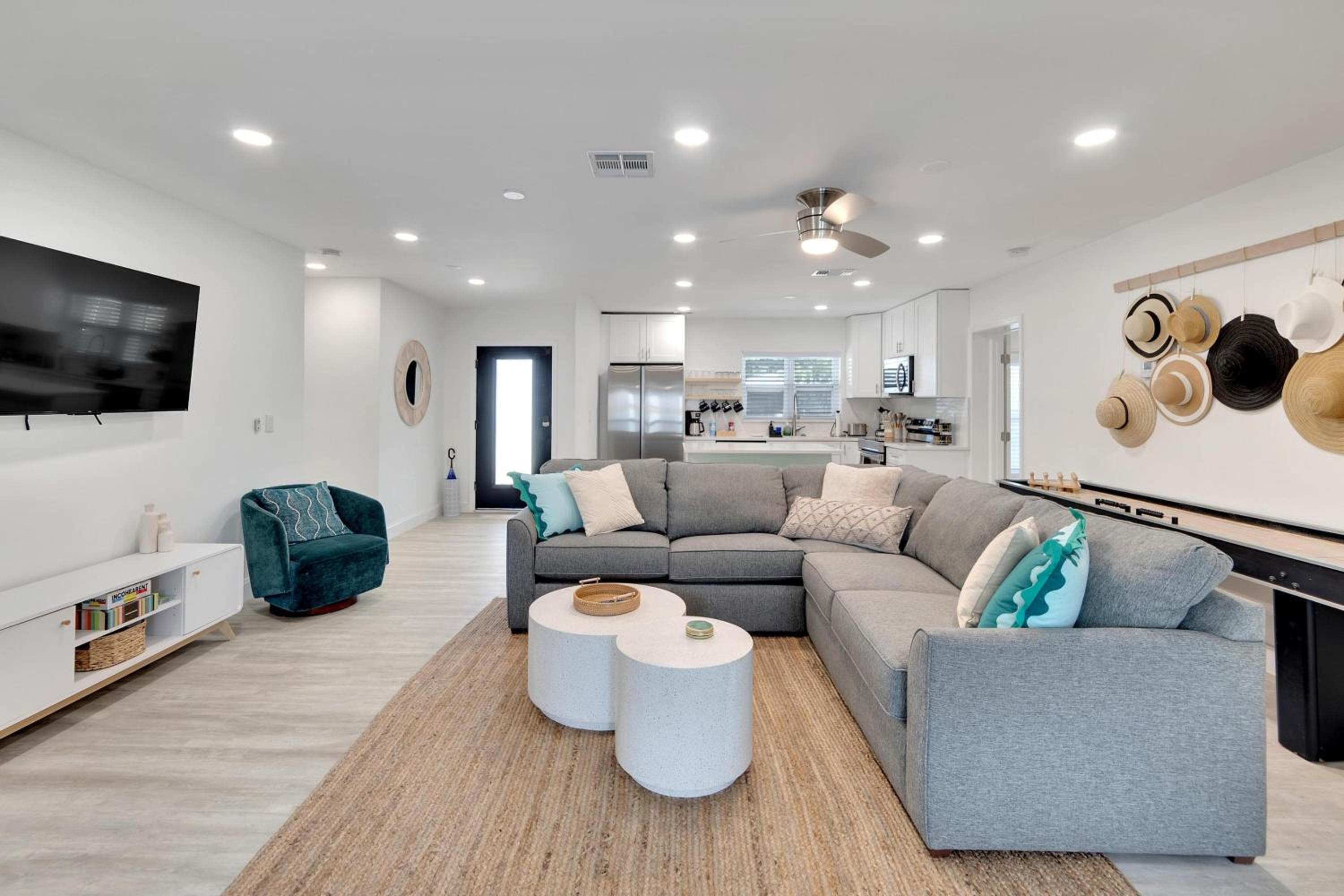 Three-Bedroom Holiday Home  photo 2