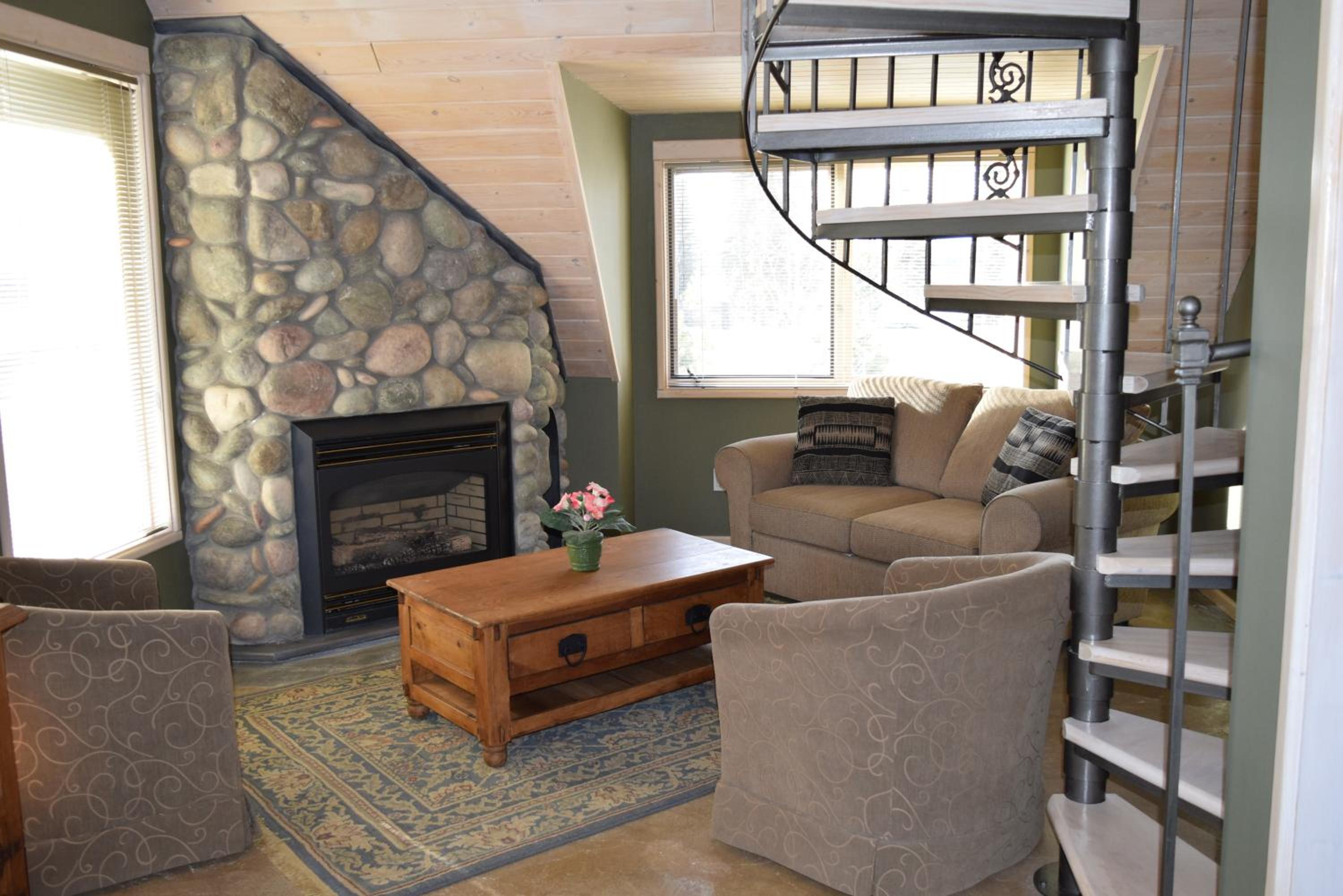 Suite with Lake View photo 3