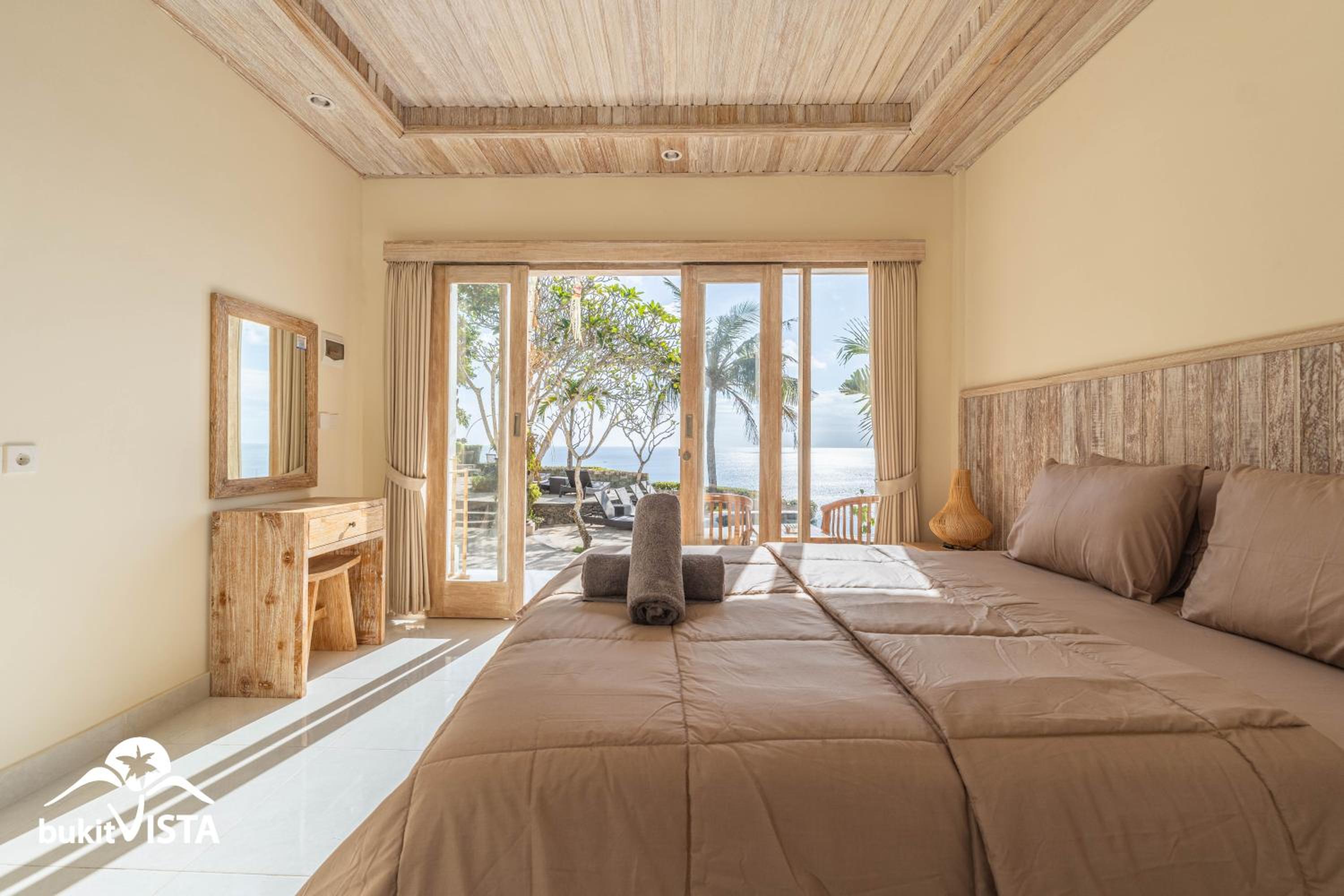 Double Room with Pool View - Photo 5