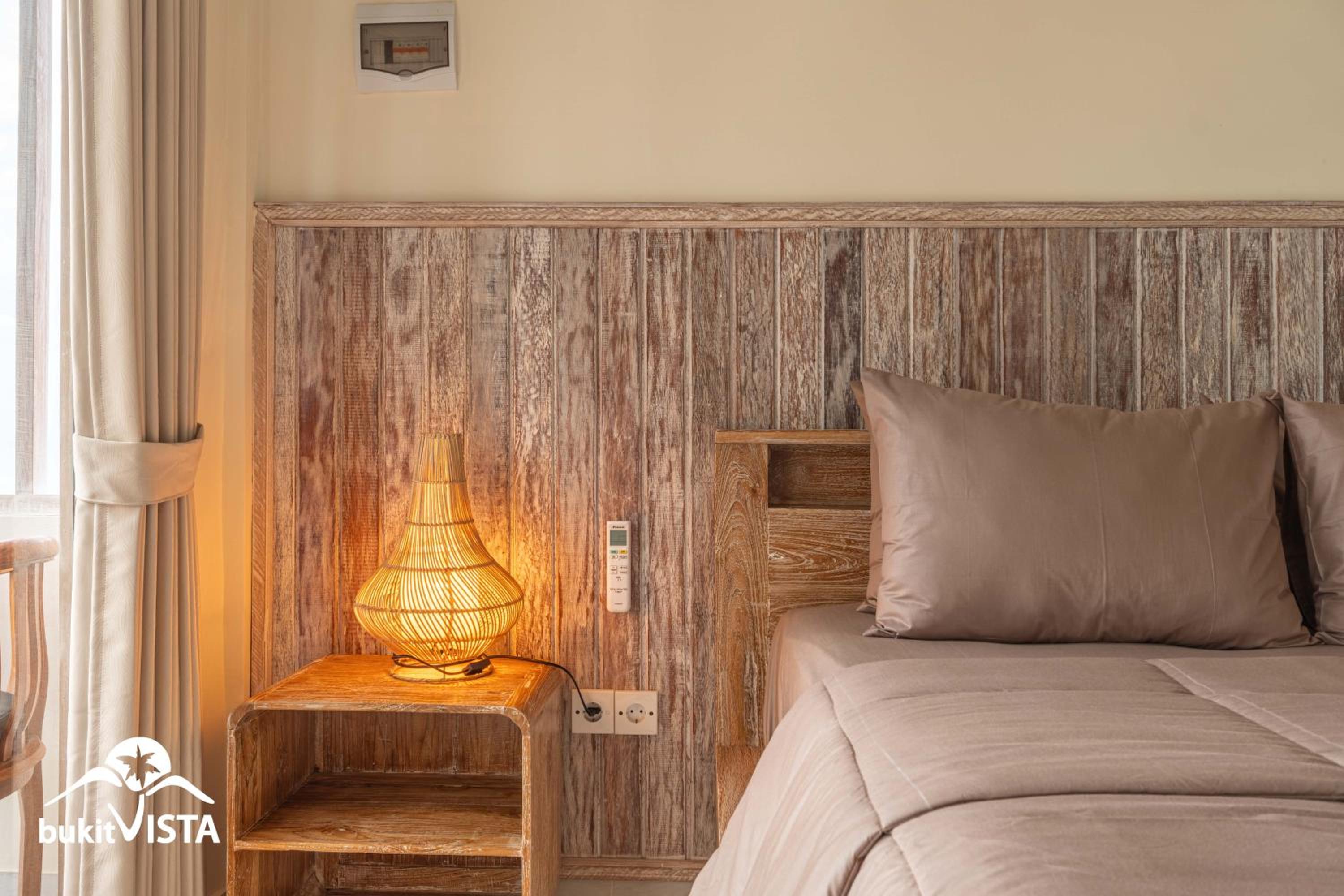 Double Room with Balcony and Sea View - Photo 8