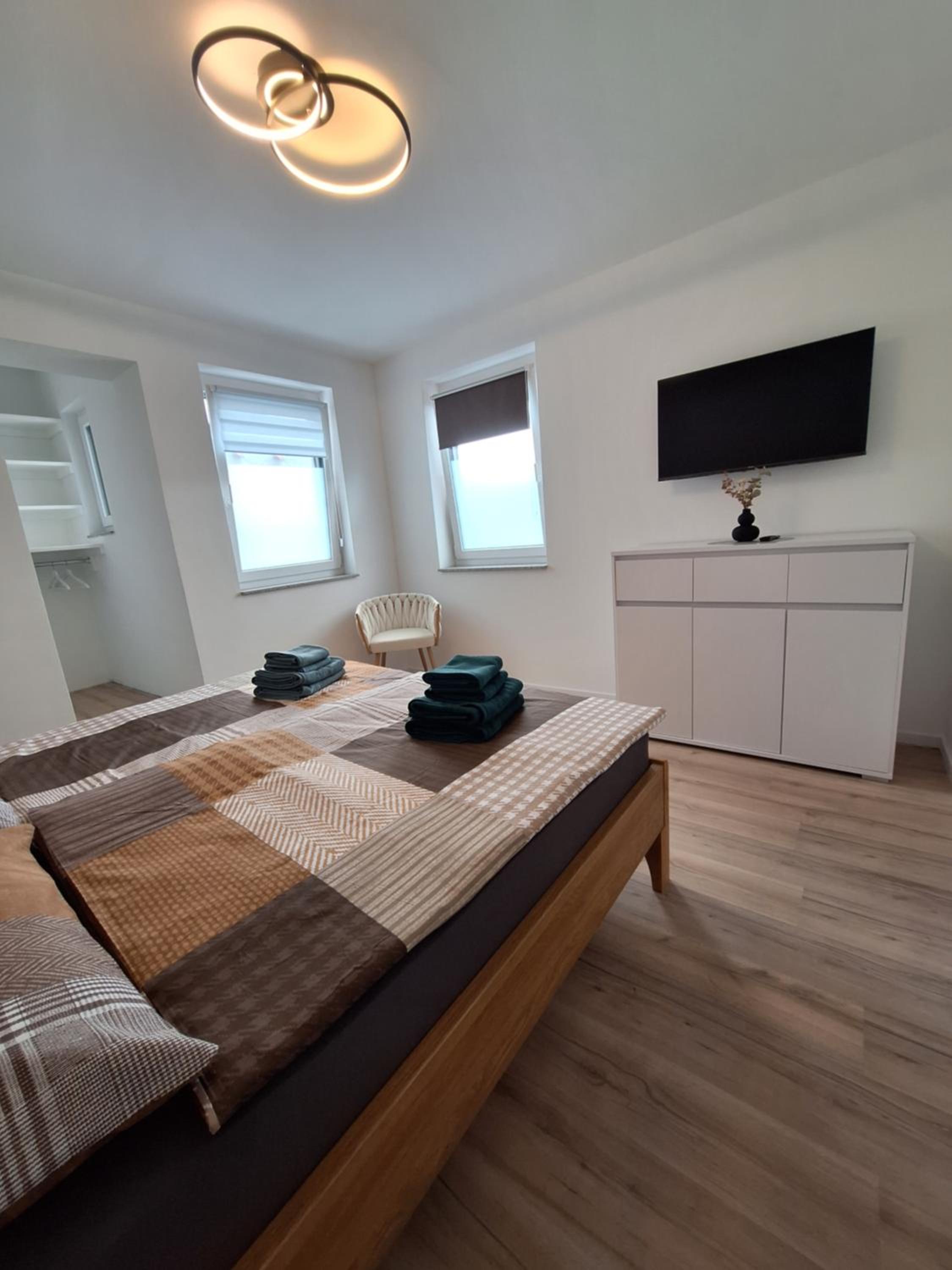 One-Bedroom Apartment photo 2