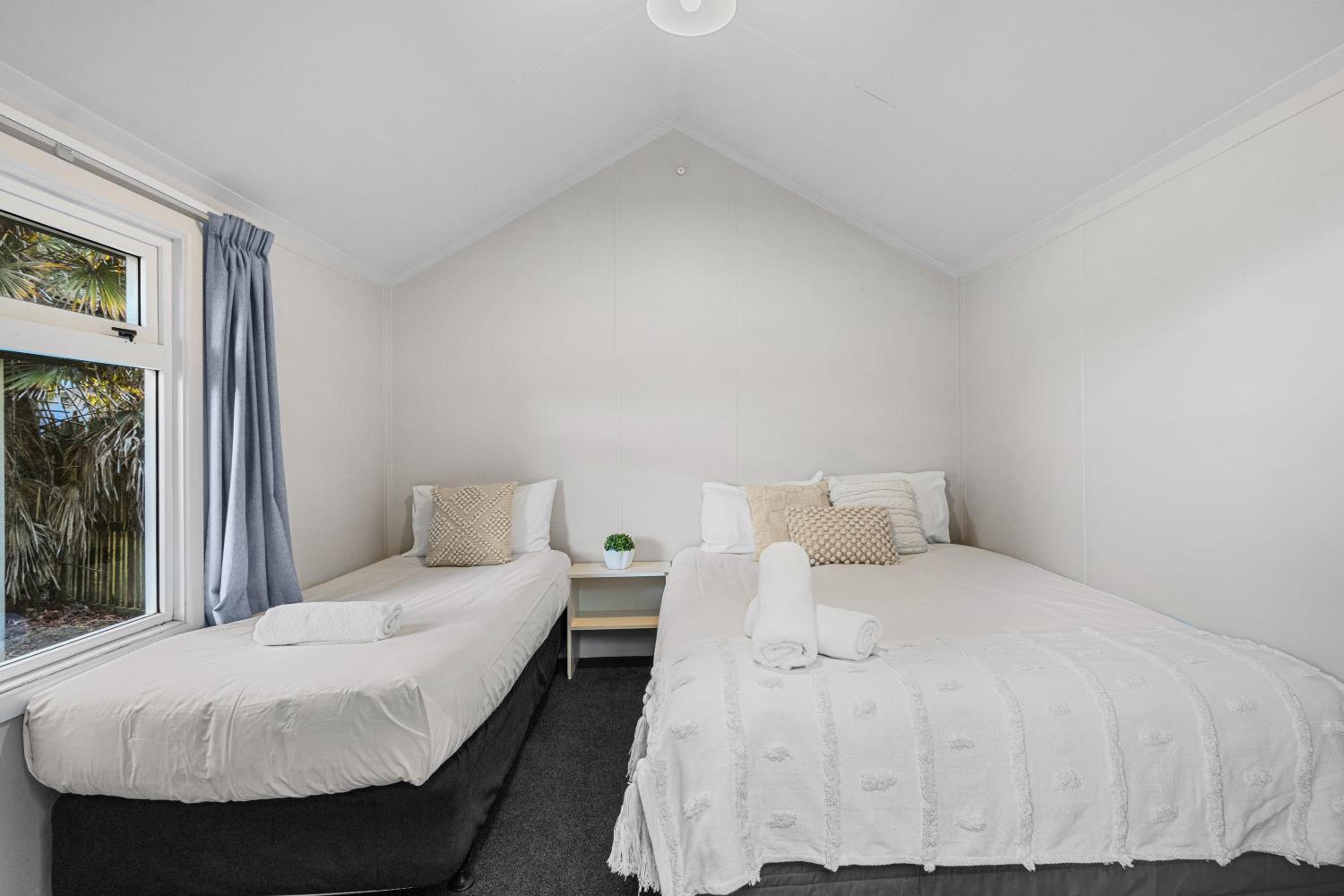 Standard Cabin (Twin) photo 2