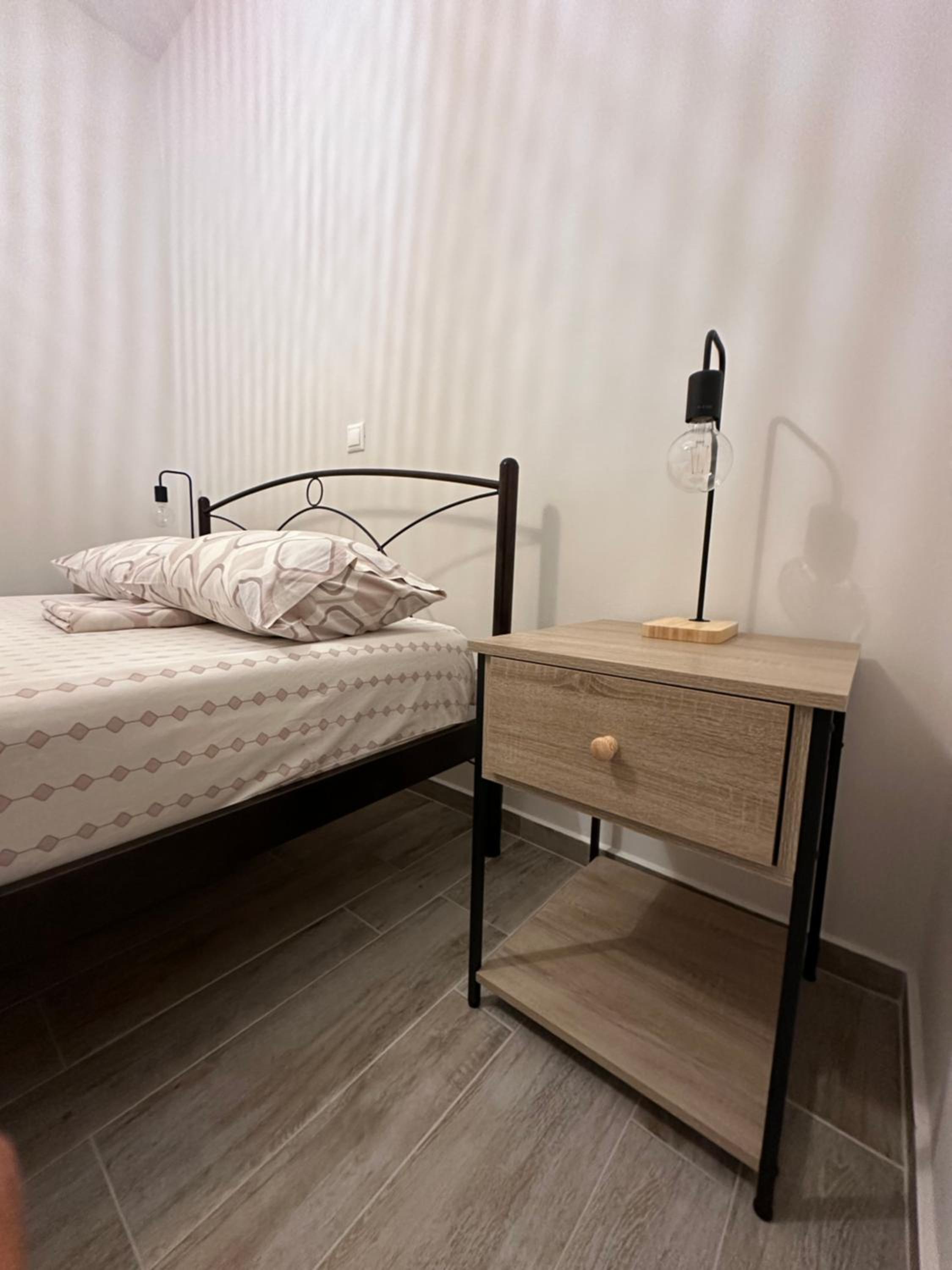 One-Bedroom House photo 2