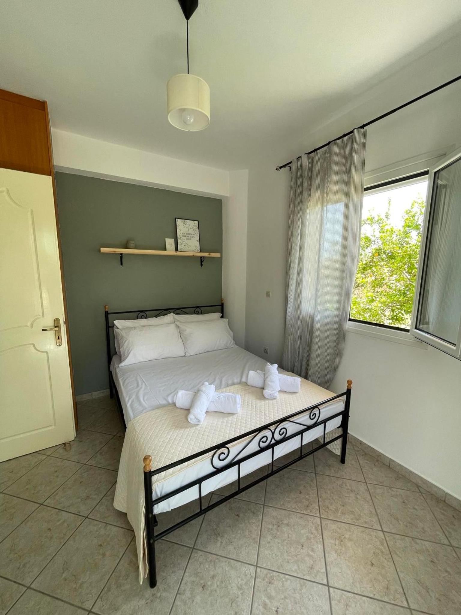 Two-Bedroom Apartment with Garden View photo 2