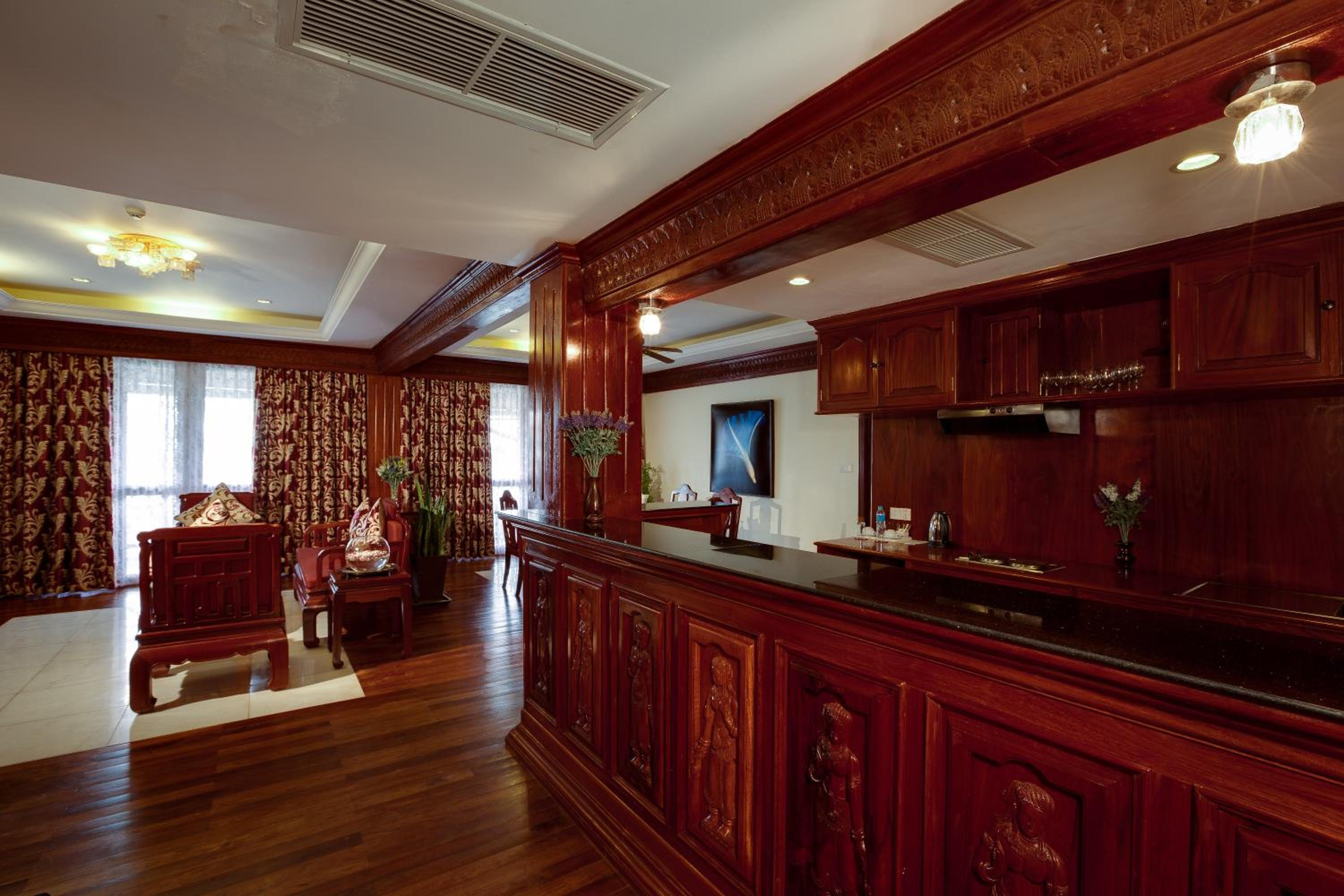 Presidential Suite photo 2